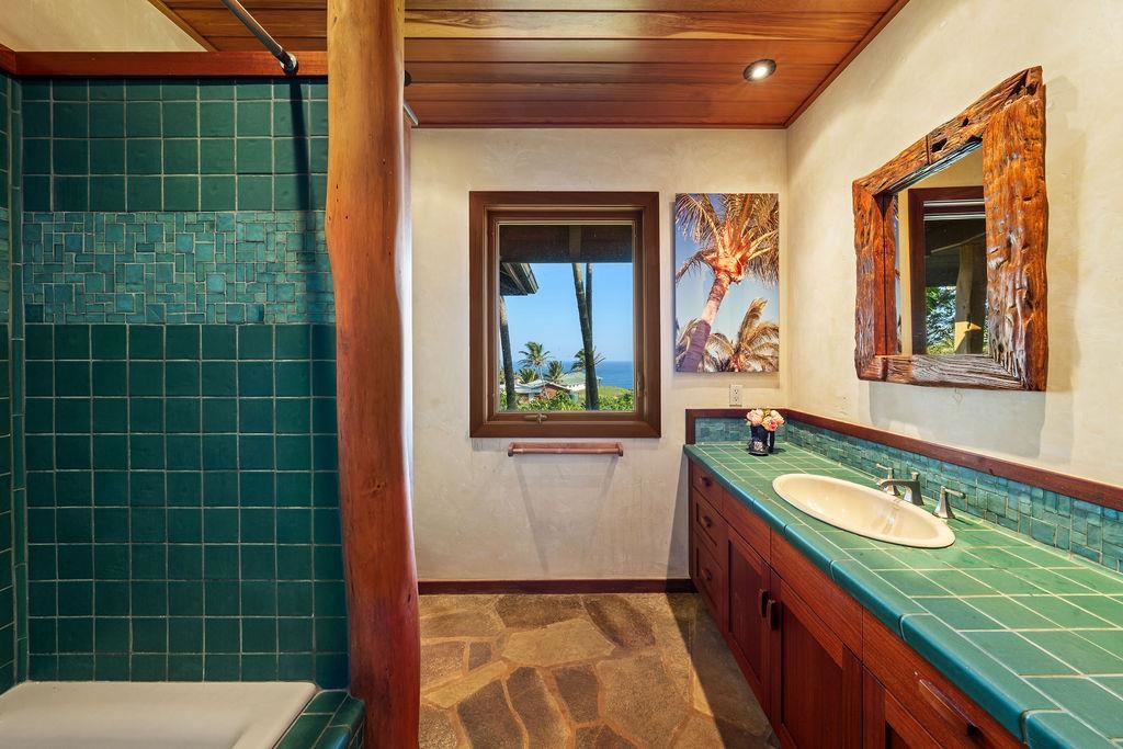 180  Door Of Faith Rd , Haiku home - photo 22 of 50