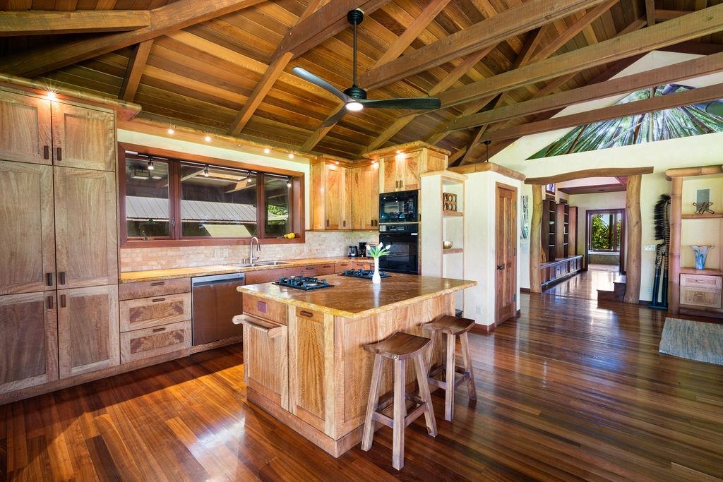 180  Door Of Faith Rd , Haiku home - photo 4 of 50