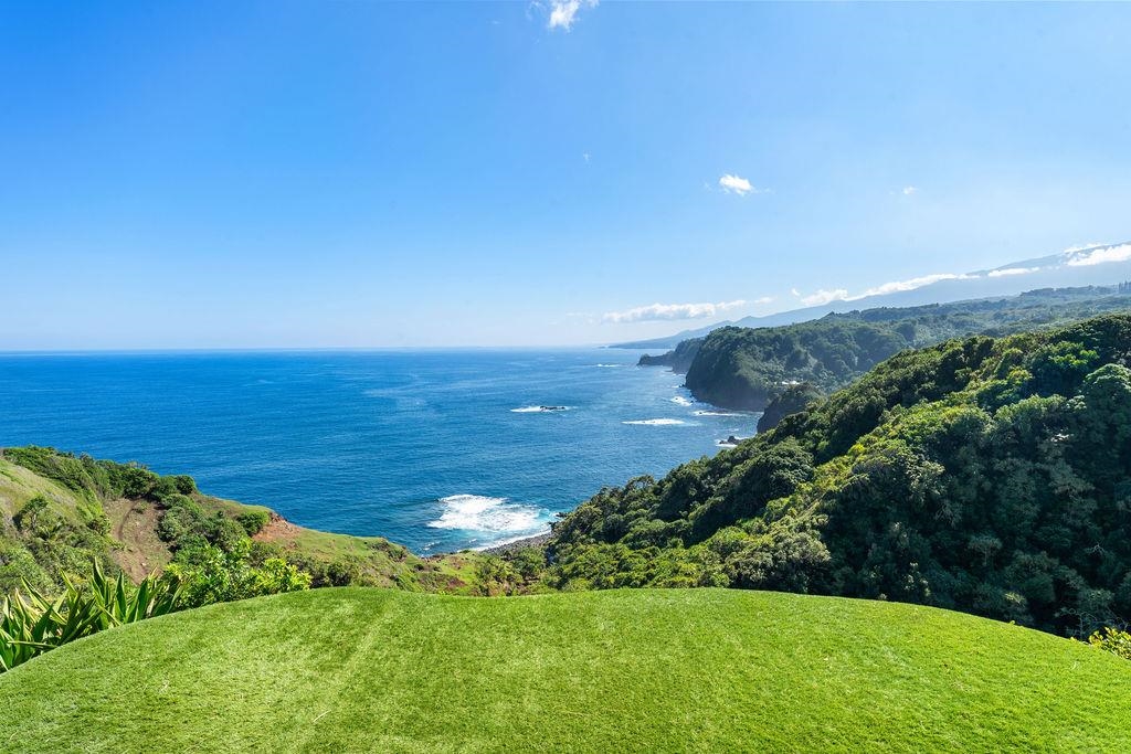 180  Door Of Faith Rd , Haiku home - photo 40 of 50