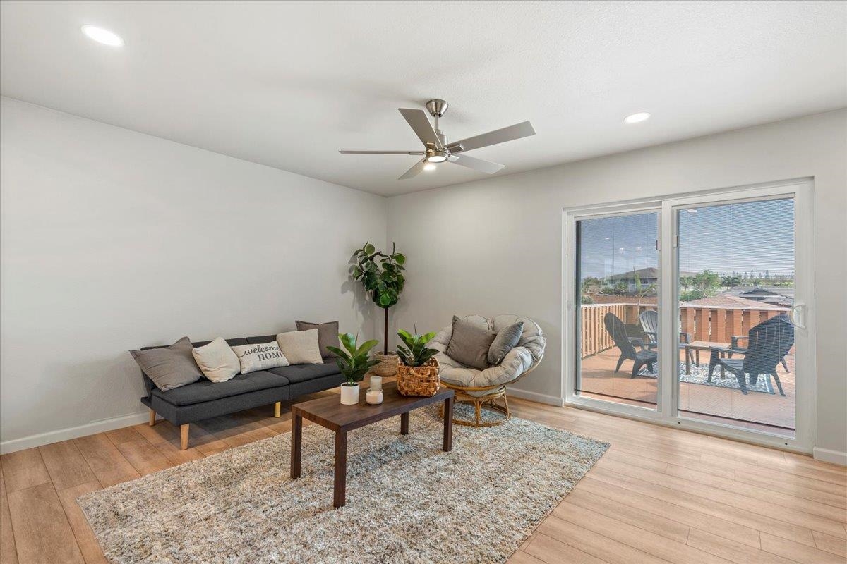 180  Hoomoku St , Kahului home - photo 3 of 26