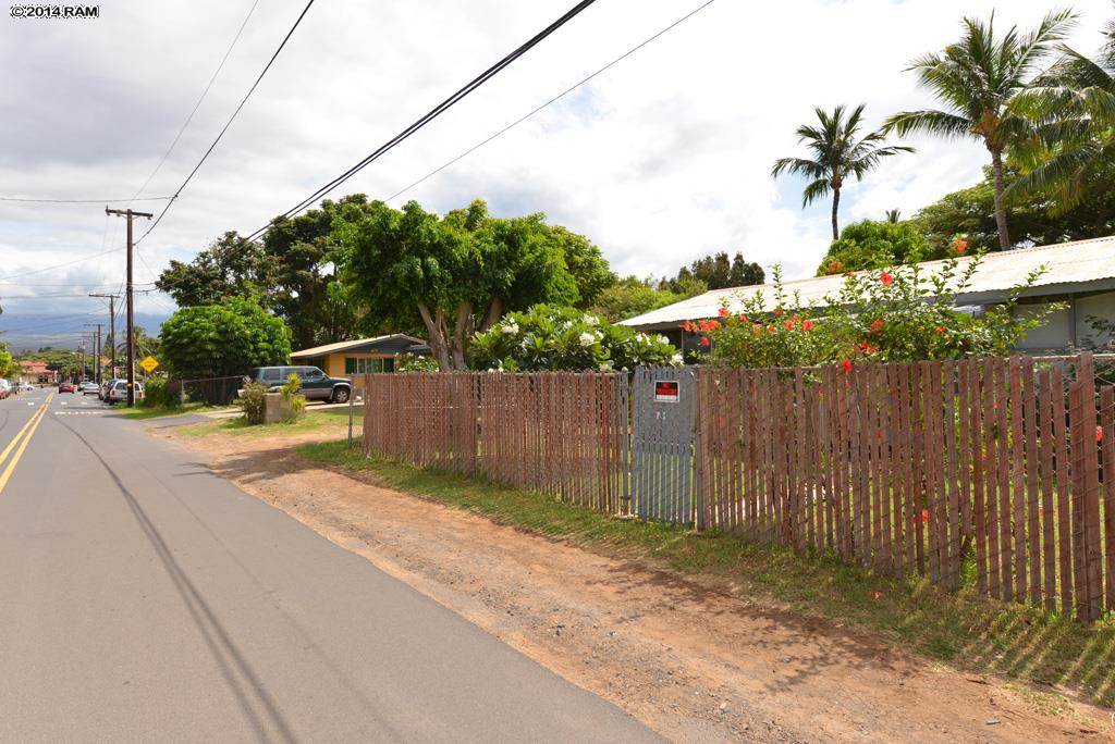 1807  Halama St Halama Street, Kihei home - photo 6 of 29