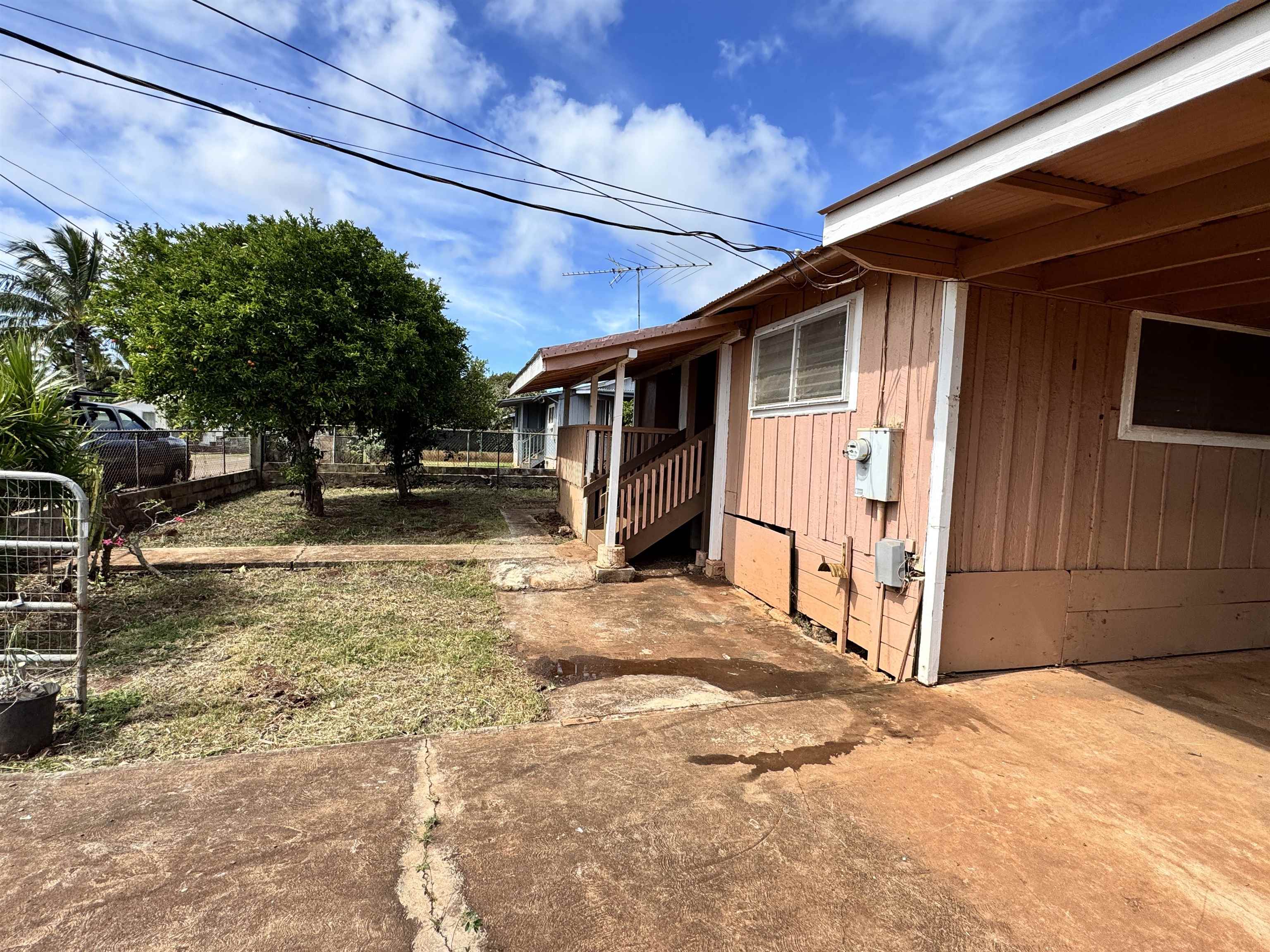 1810  Epane St Kualapuu, Molokai home - photo 2 of 19