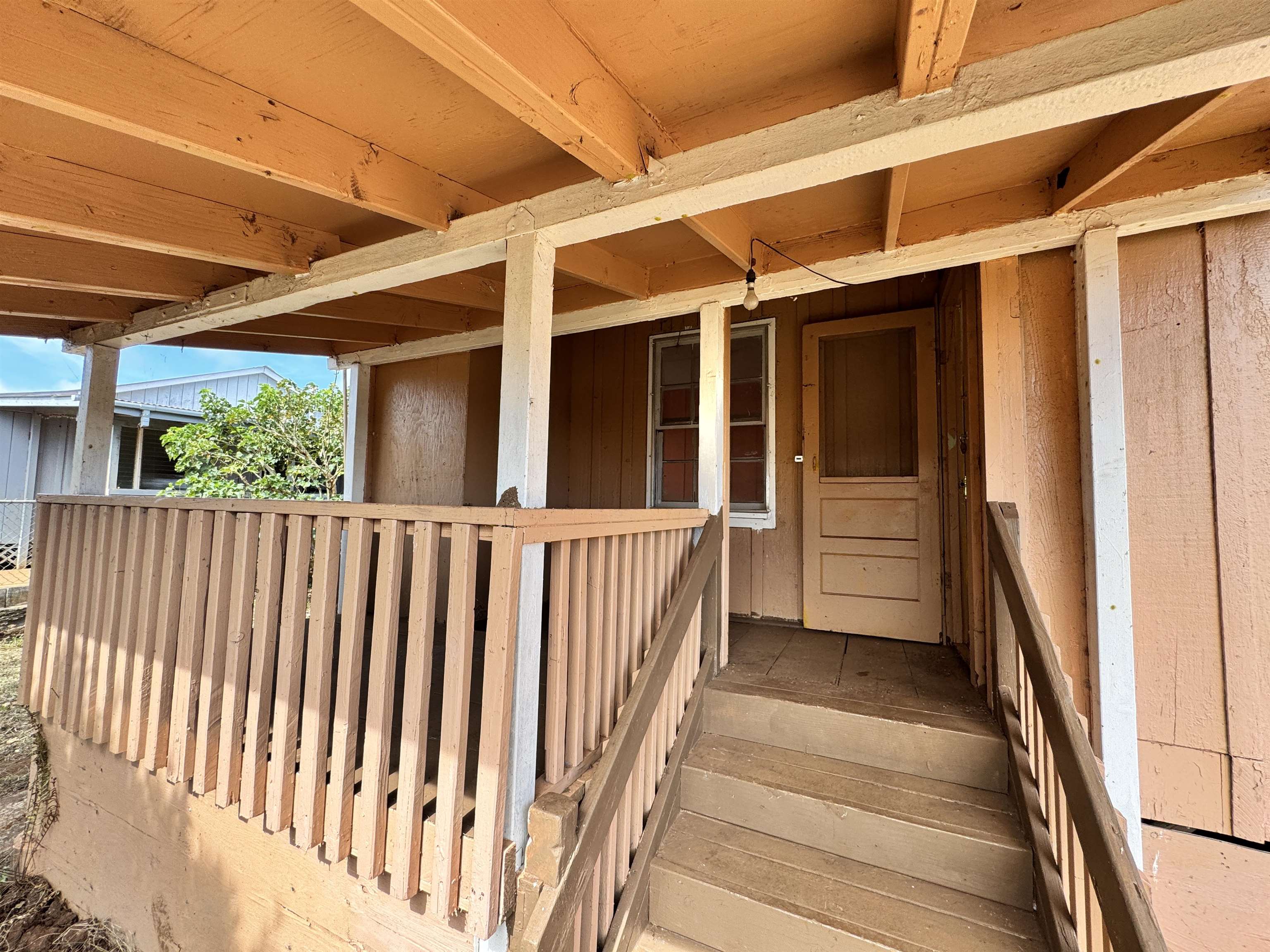 1810  Epane St Kualapuu, Molokai home - photo 4 of 19