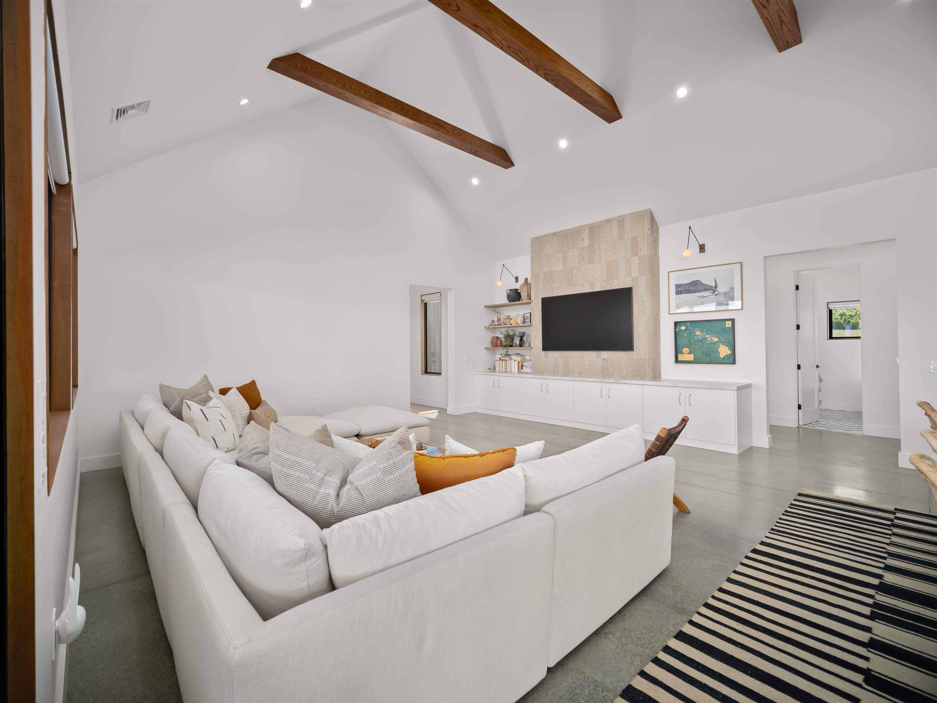 1833  Hookili Rd , Haiku home - photo 6 of 50