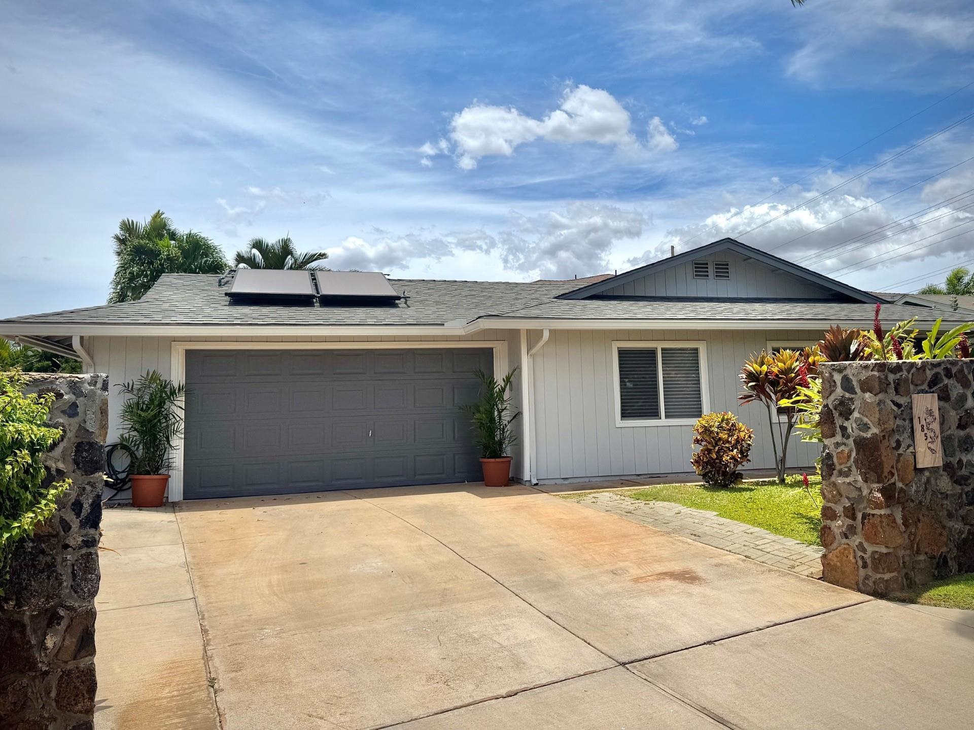 185  Kauhaa St North Kihei, Kihei home - photo 2 of 47