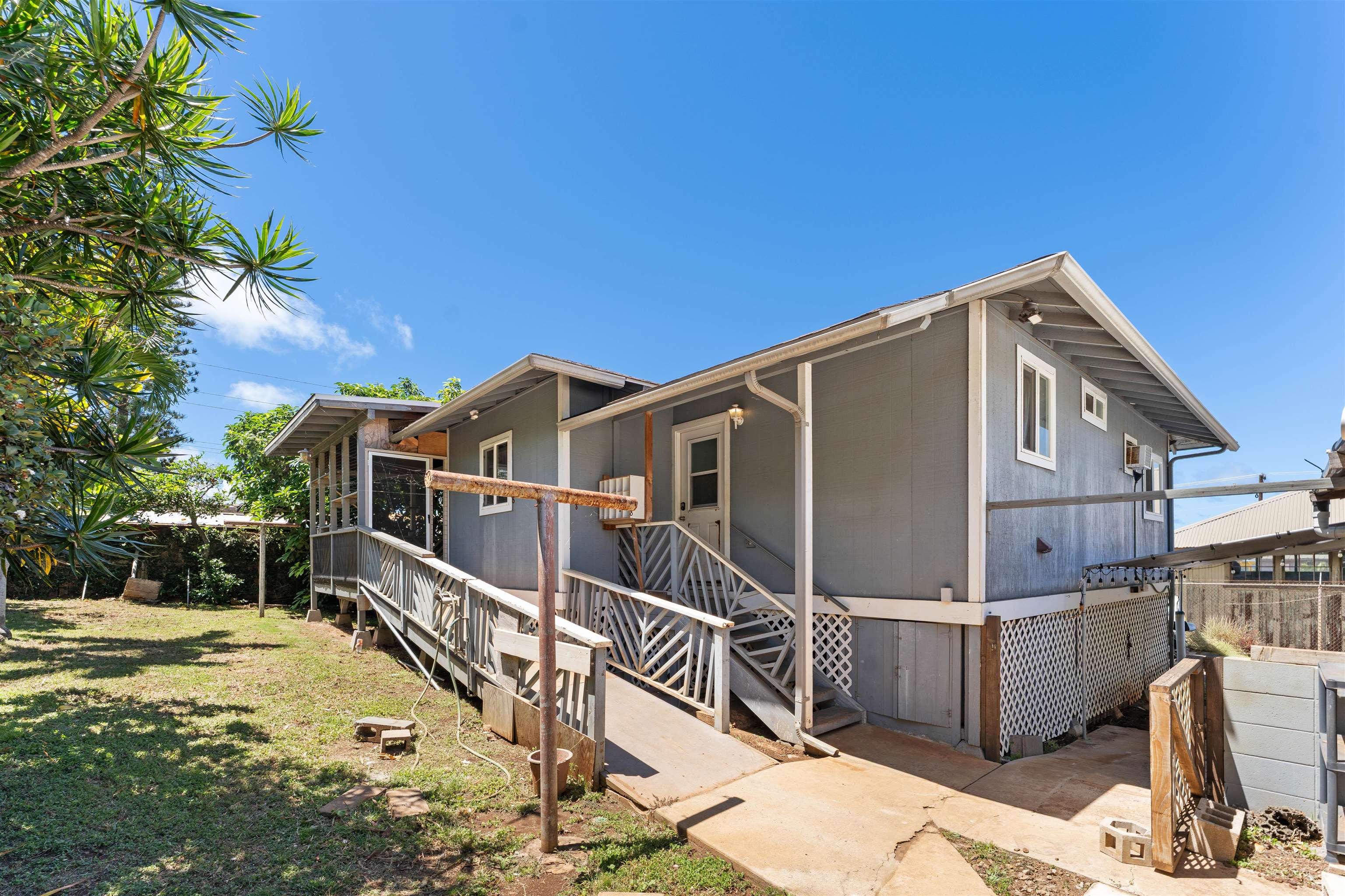 1855  Mill St , Wailuku home - photo 21 of 28