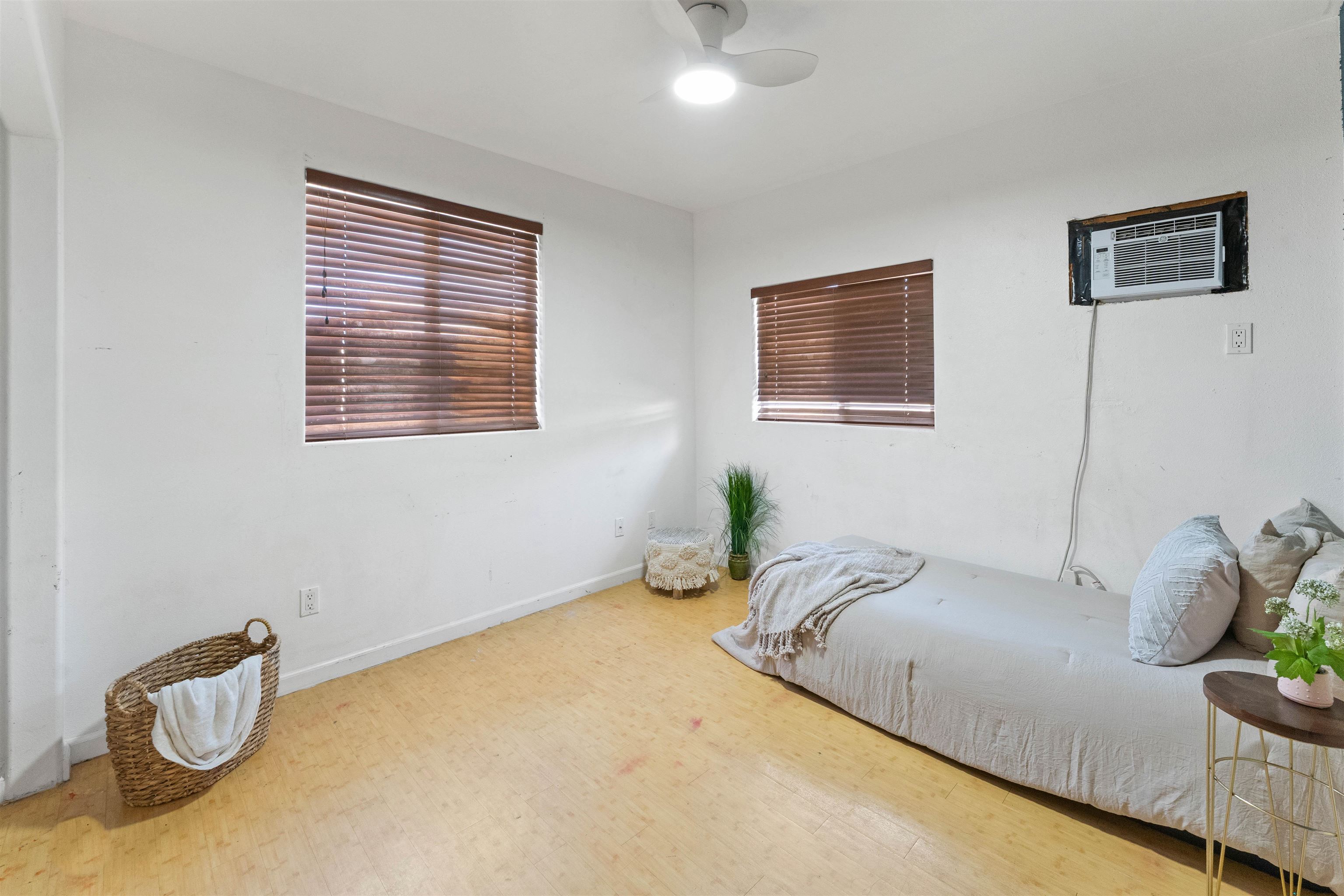 1855  Mill St , Wailuku home - photo 10 of 28