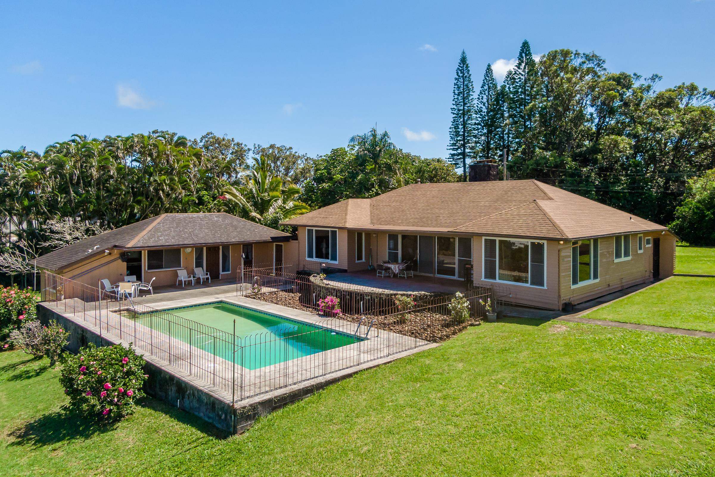 1860 Haiku Rd , Haiku, Hi 96708 Pauwela Canary Center