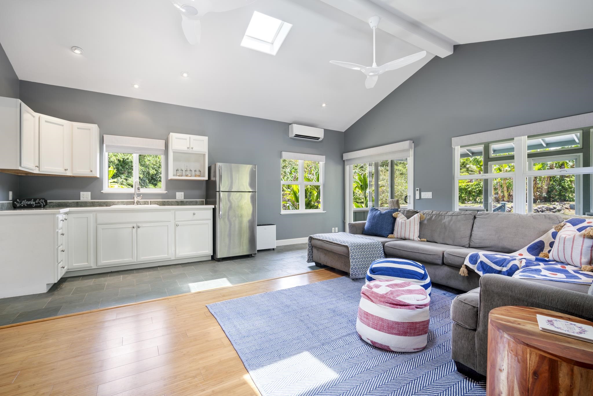 1865  Kalia Way , Haiku home - photo 14 of 50