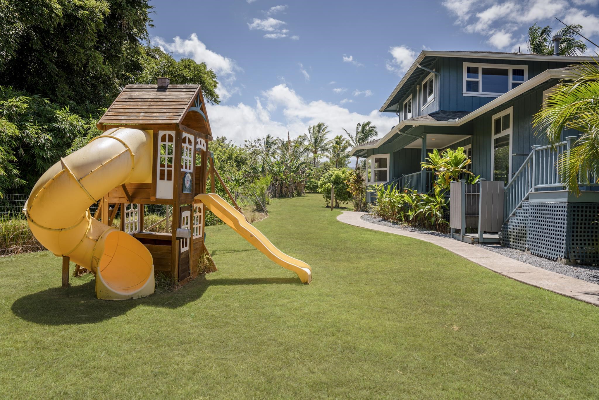 1865  Kalia Way , Haiku home - photo 38 of 50