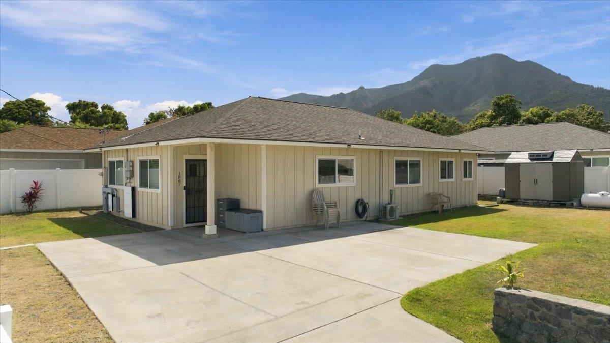 1867  Makahala Pl Wailuku Town, Wailuku home - photo 25 of 38