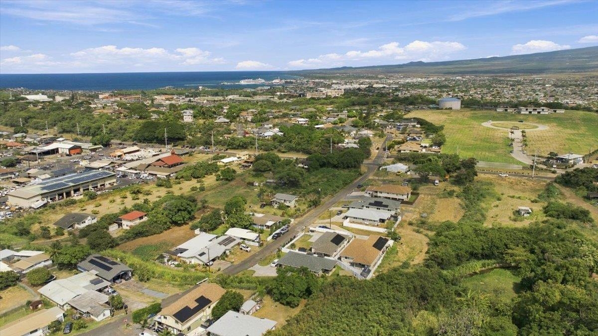 1867  Makahala Pl Wailuku Town, Wailuku home - photo 28 of 38