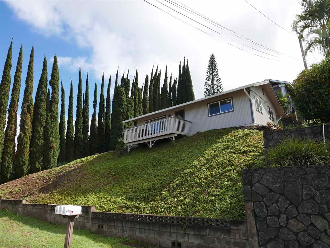 187  Haulani St , Pukalani home - photo 2 of 30