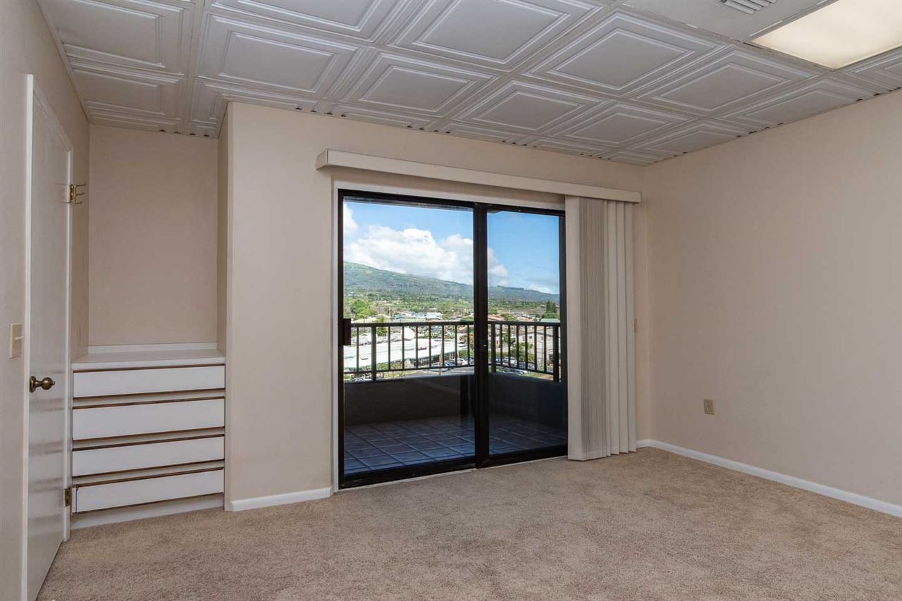 Maui Realty Suites condo # 507, Wailuku, Hawaii - photo 20 of 24