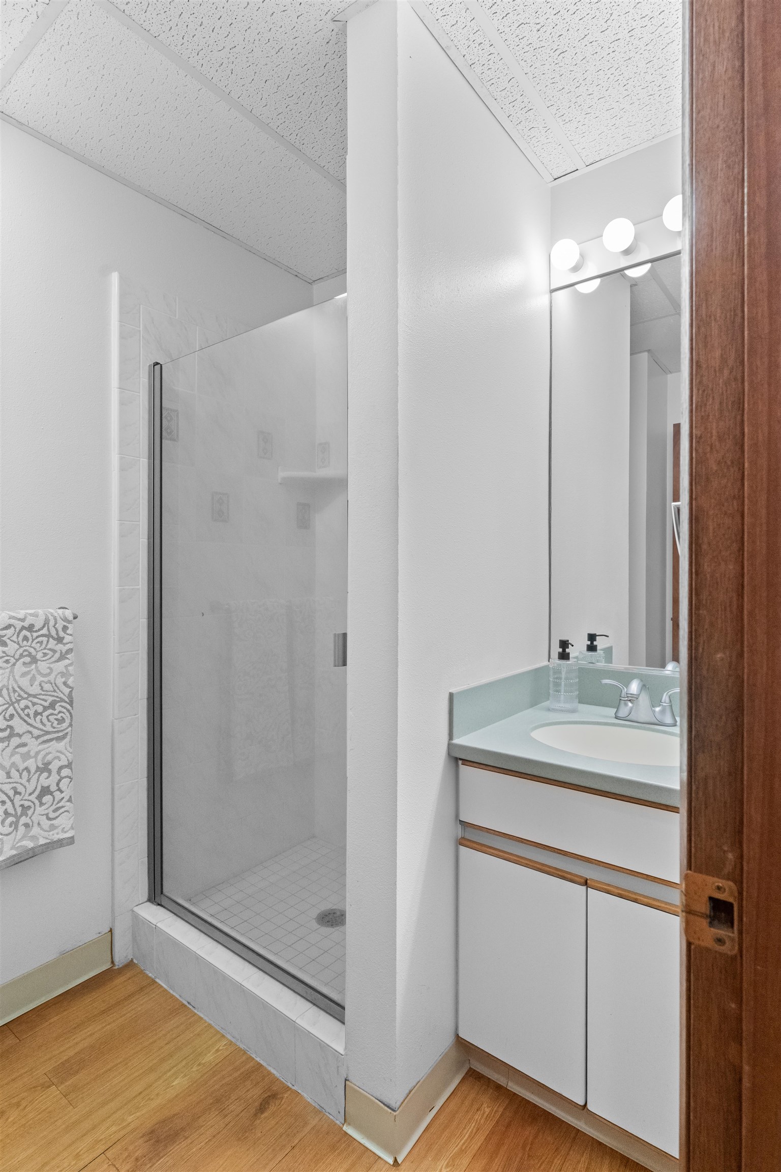 Maui Realty Suites condo # 508, Wailuku, Hawaii - photo 19 of 29