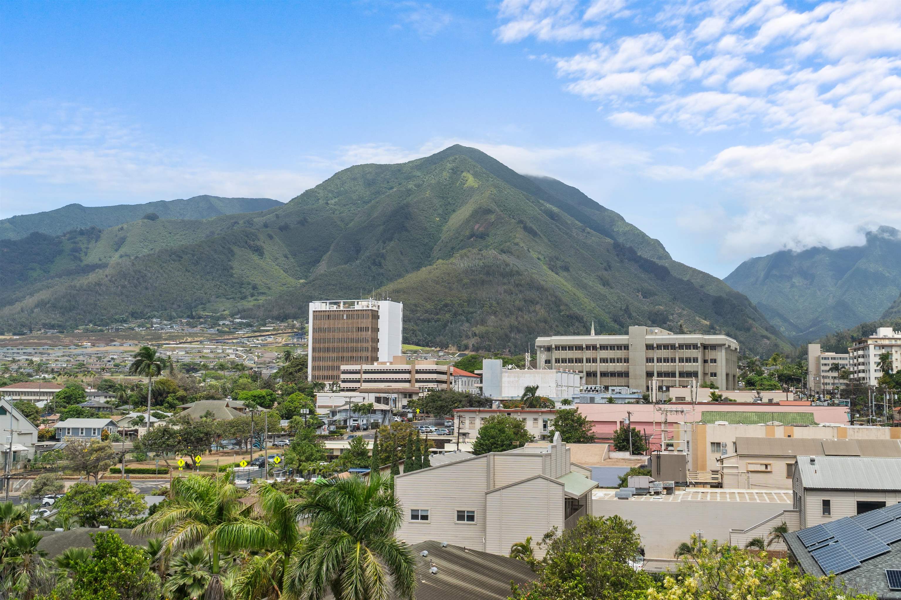 Maui Realty Suites condo # 508, Wailuku, Hawaii - photo 25 of 29