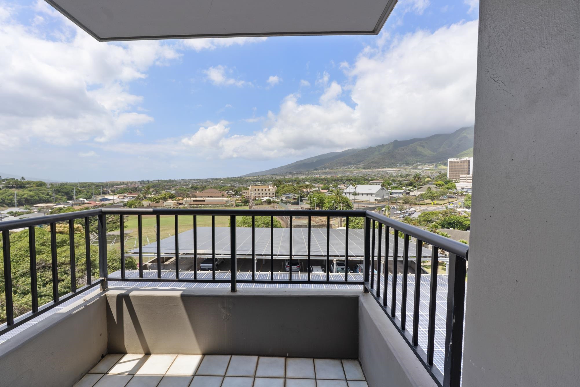 Maui Realty Suites condo # 607, Wailuku, Hawaii - photo 24 of 50