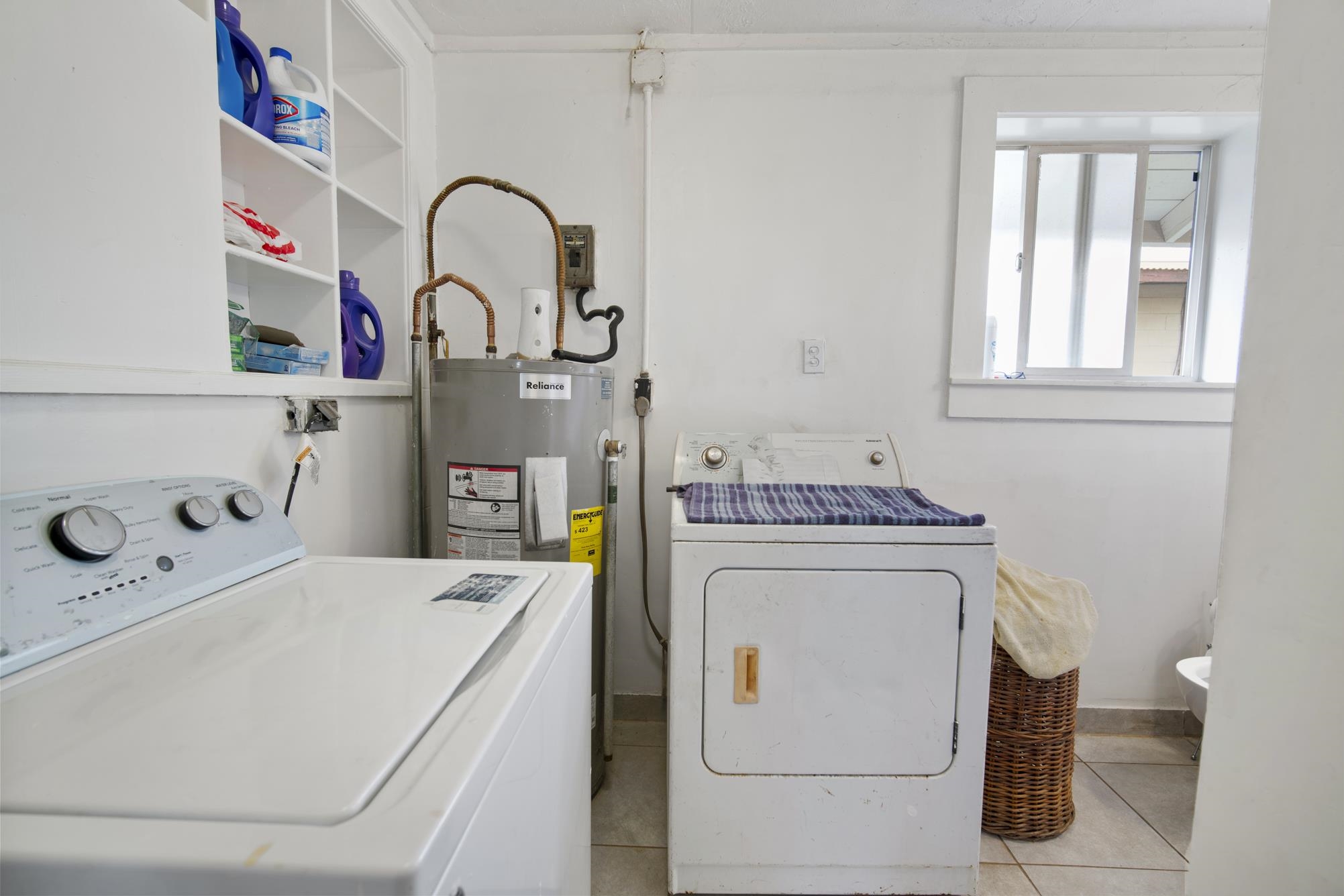 189  Hawaii St , Kahului home - photo 24 of 39