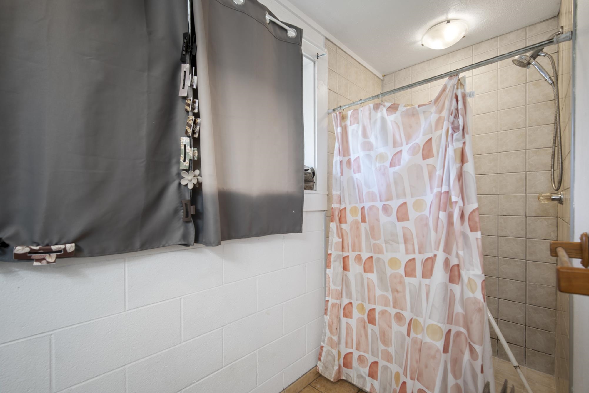 189  Hawaii St , Kahului home - photo 33 of 39