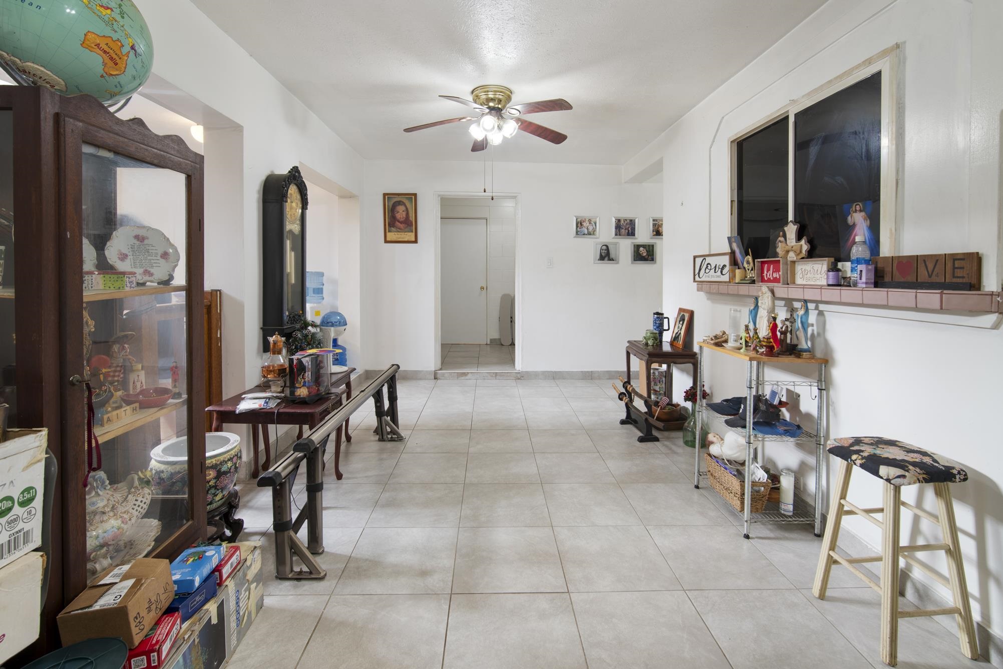 189  Hawaii St , Kahului home - photo 6 of 39