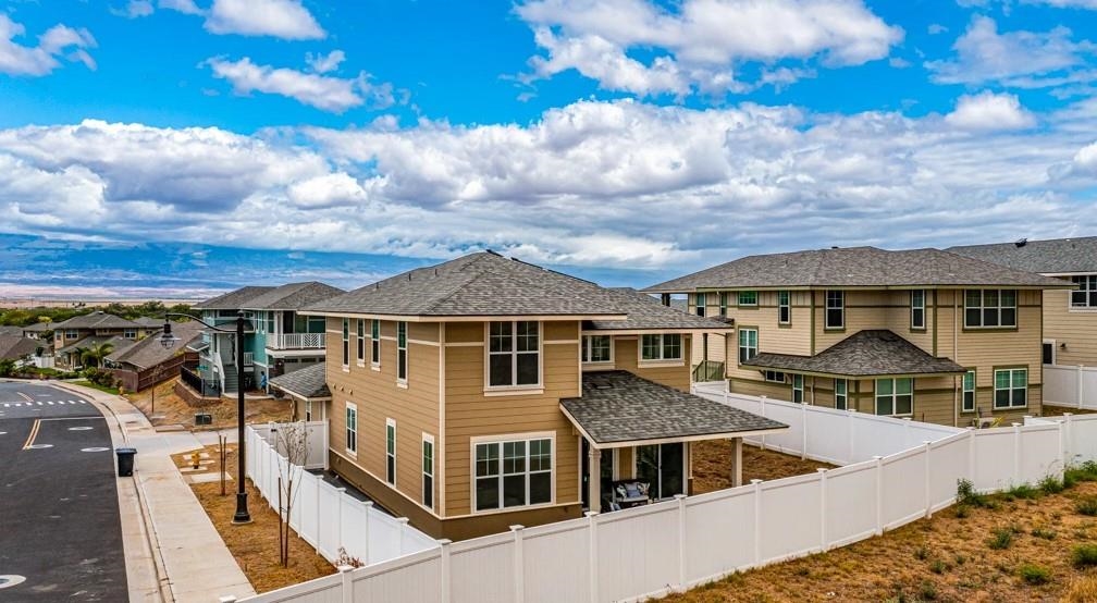 189  Kuena Ln , Kahului home - photo 2 of 40