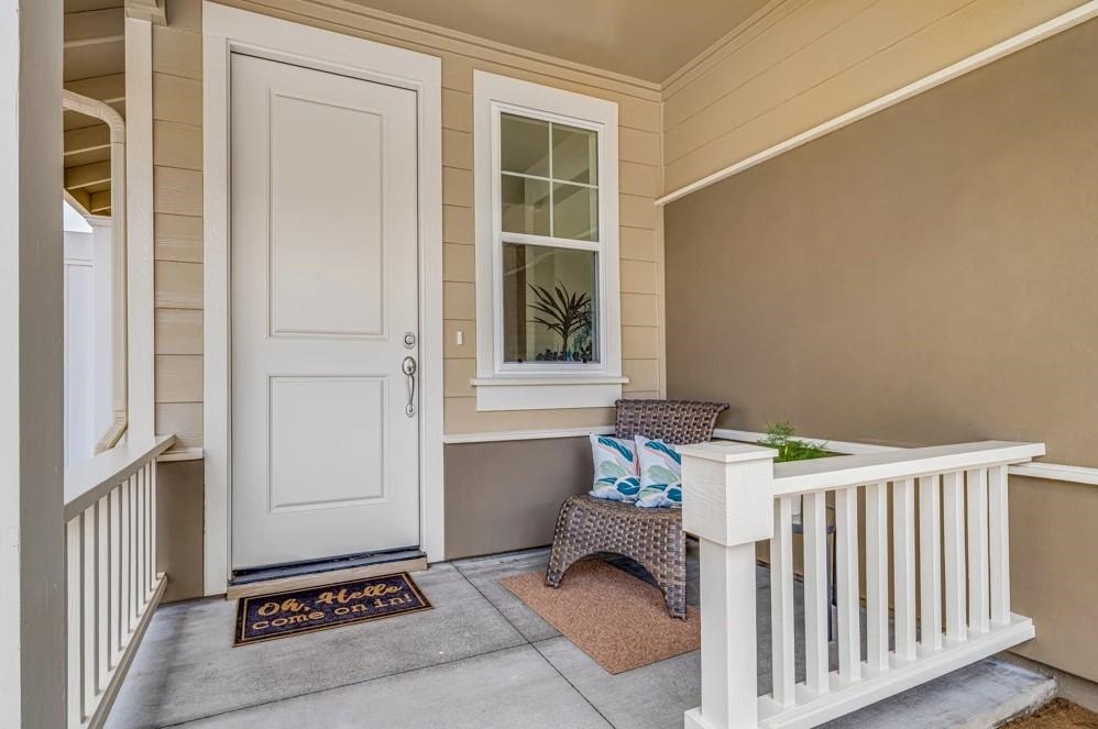 189  Kuena Ln , Kahului home - photo 3 of 40