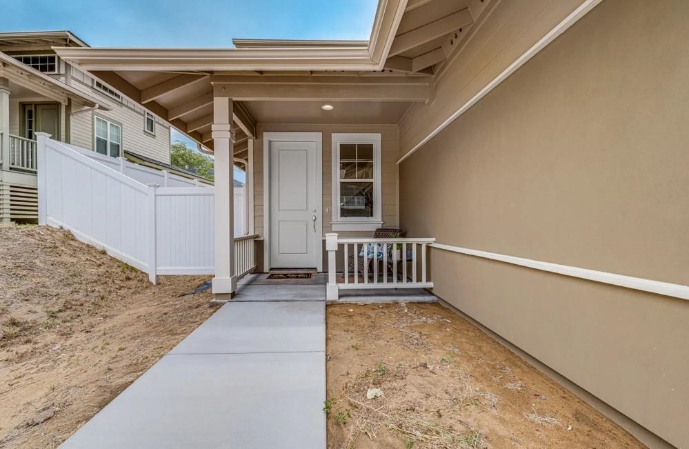 189  Kuena Ln , Kahului home - photo 36 of 40