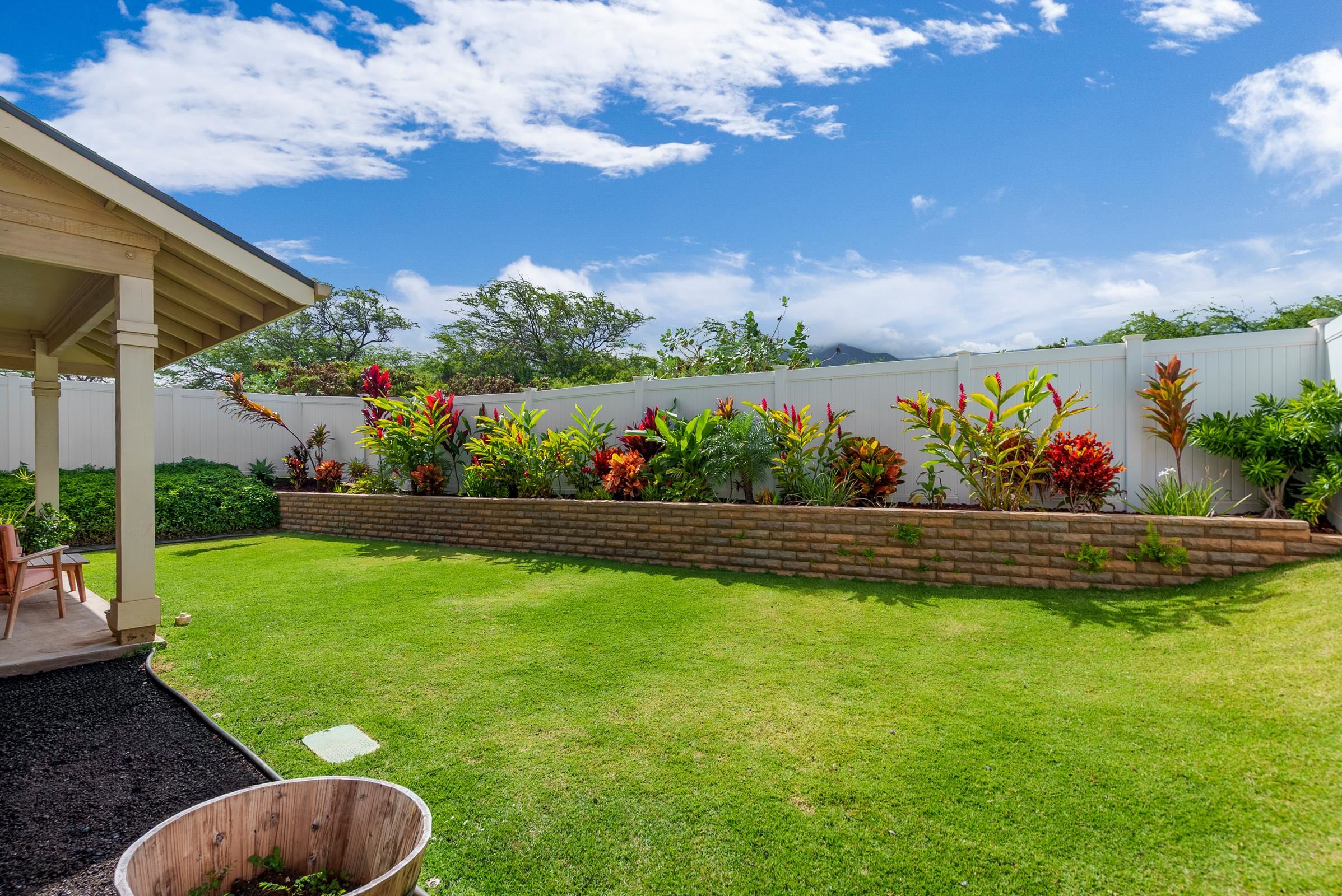 189  Kuena Ln Parkways At Maui Lani, Kahului home - photo 42 of 48