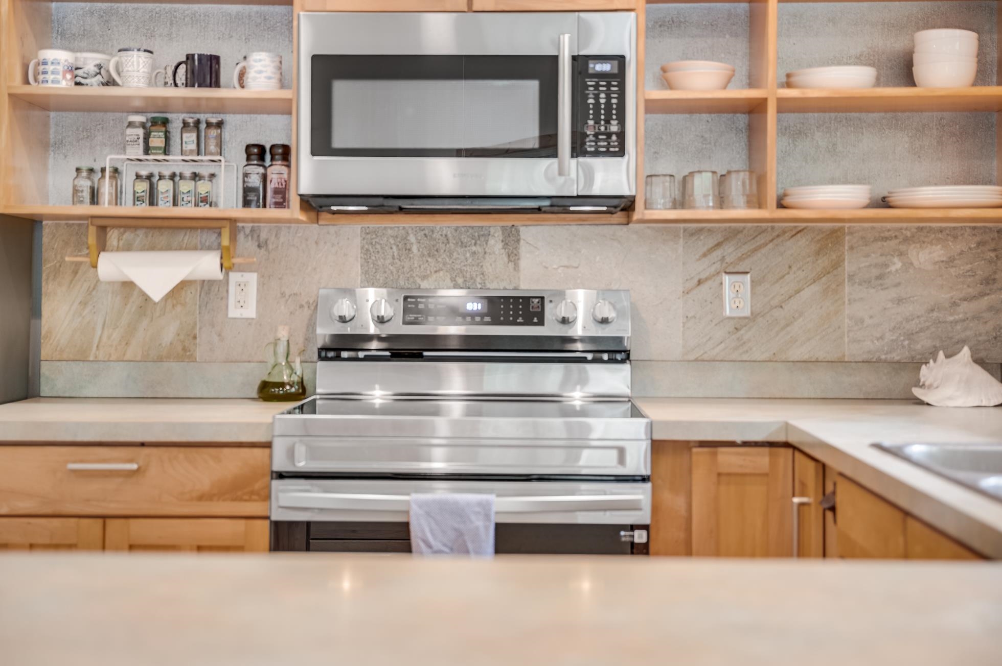 19  Hoku Pl , Spreckelsville/Paia/Kuau home - photo 18 of 37