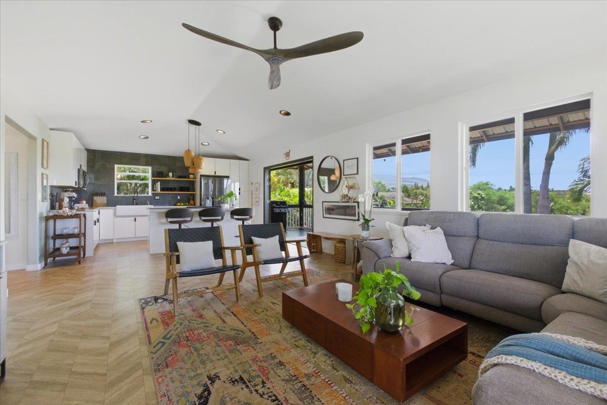 19  Hoolalei Way , Kihei home - photo 8 of 46