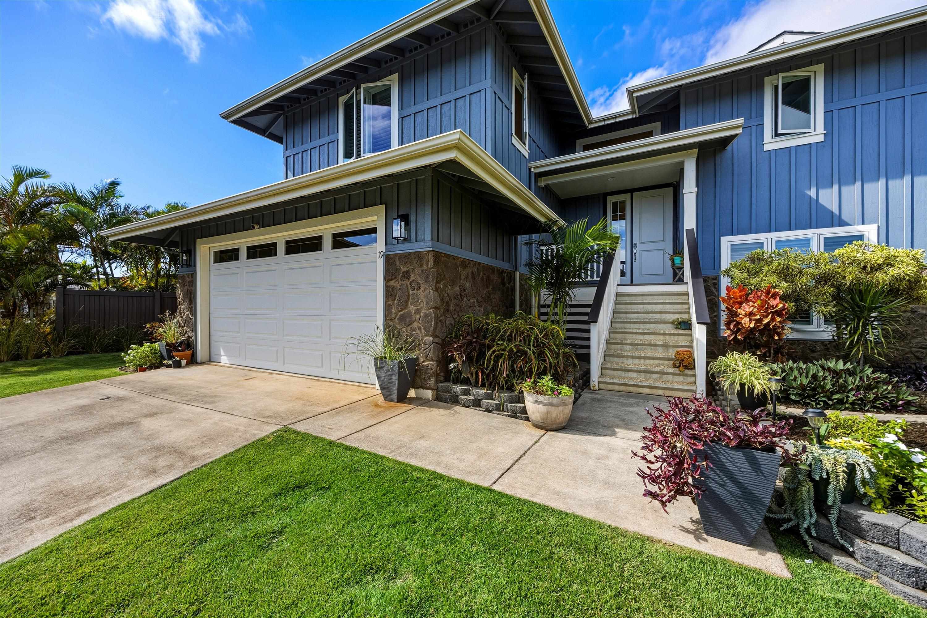 19  Pa'alae Pl Kehalani, Wailuku home - photo 2 of 50