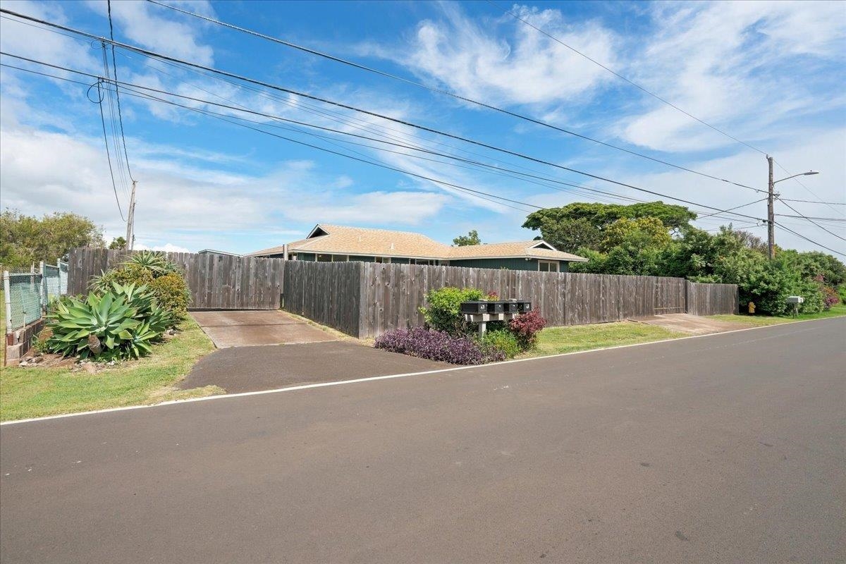 190  Aliiolani St , Pukalani home - photo 49 of 50