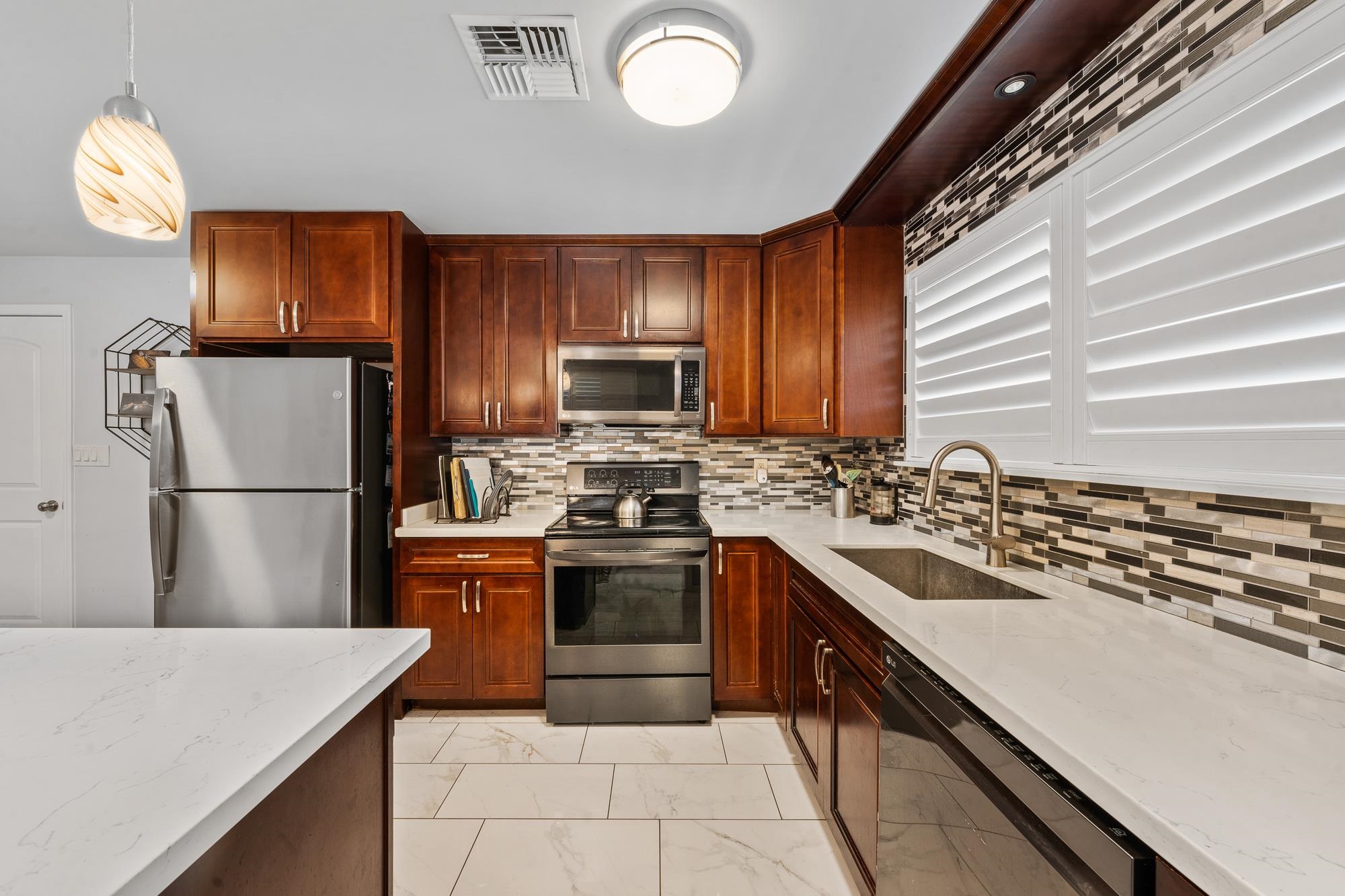 190  Eleu Pl North Kihei, Kihei home - photo 7 of 37