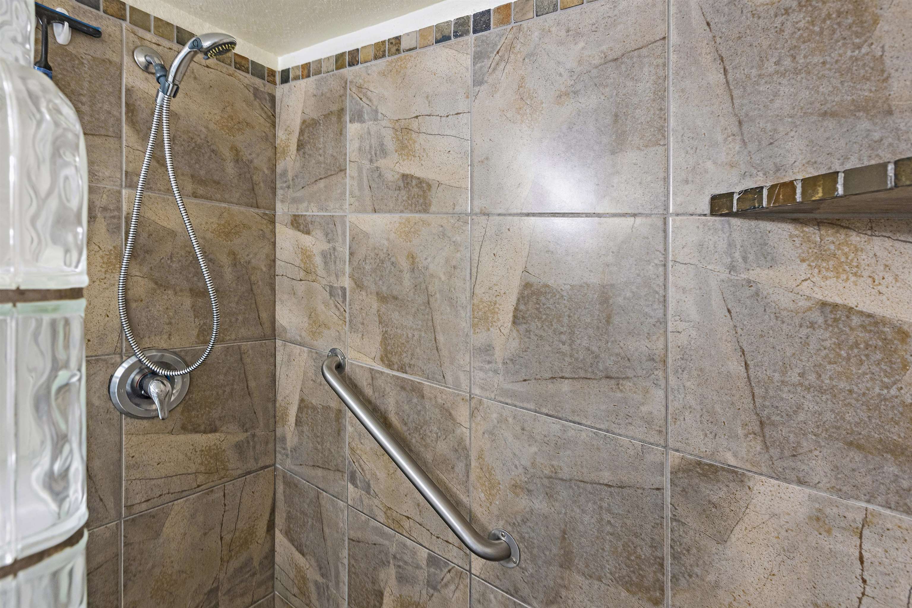 Maalaea Banyans condo # 306, Wailuku, Hawaii - photo 15 of 27