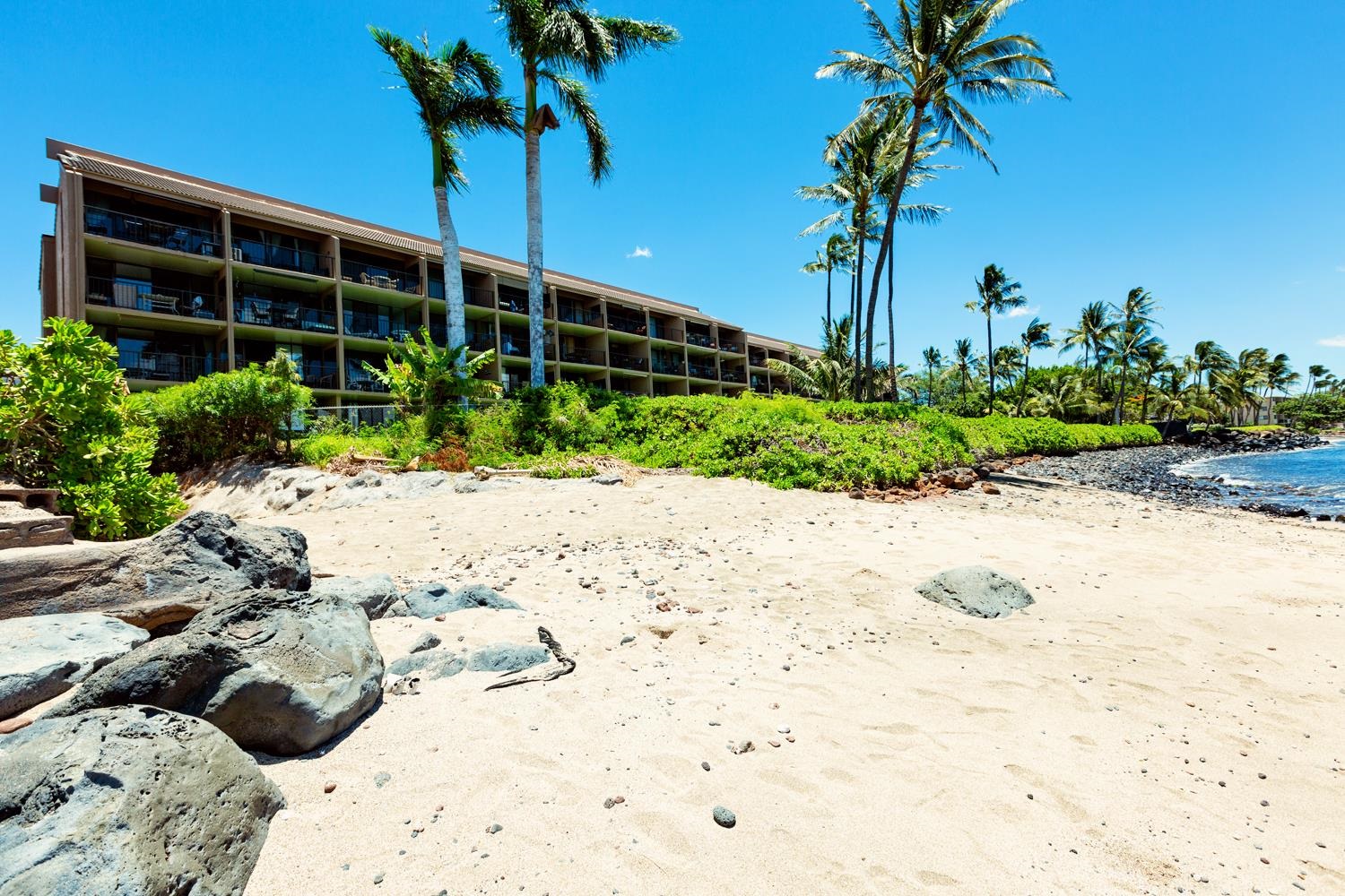Maalaea Banyans condo # 310, Wailuku, Hawaii - photo 33 of 34