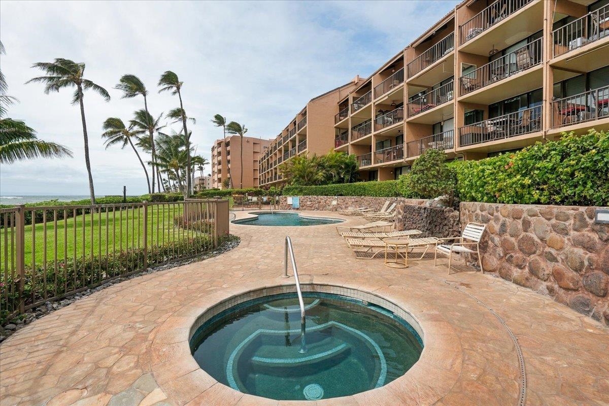 Maalaea Banyans condo # 408, Wailuku, Hawaii - photo 34 of 50