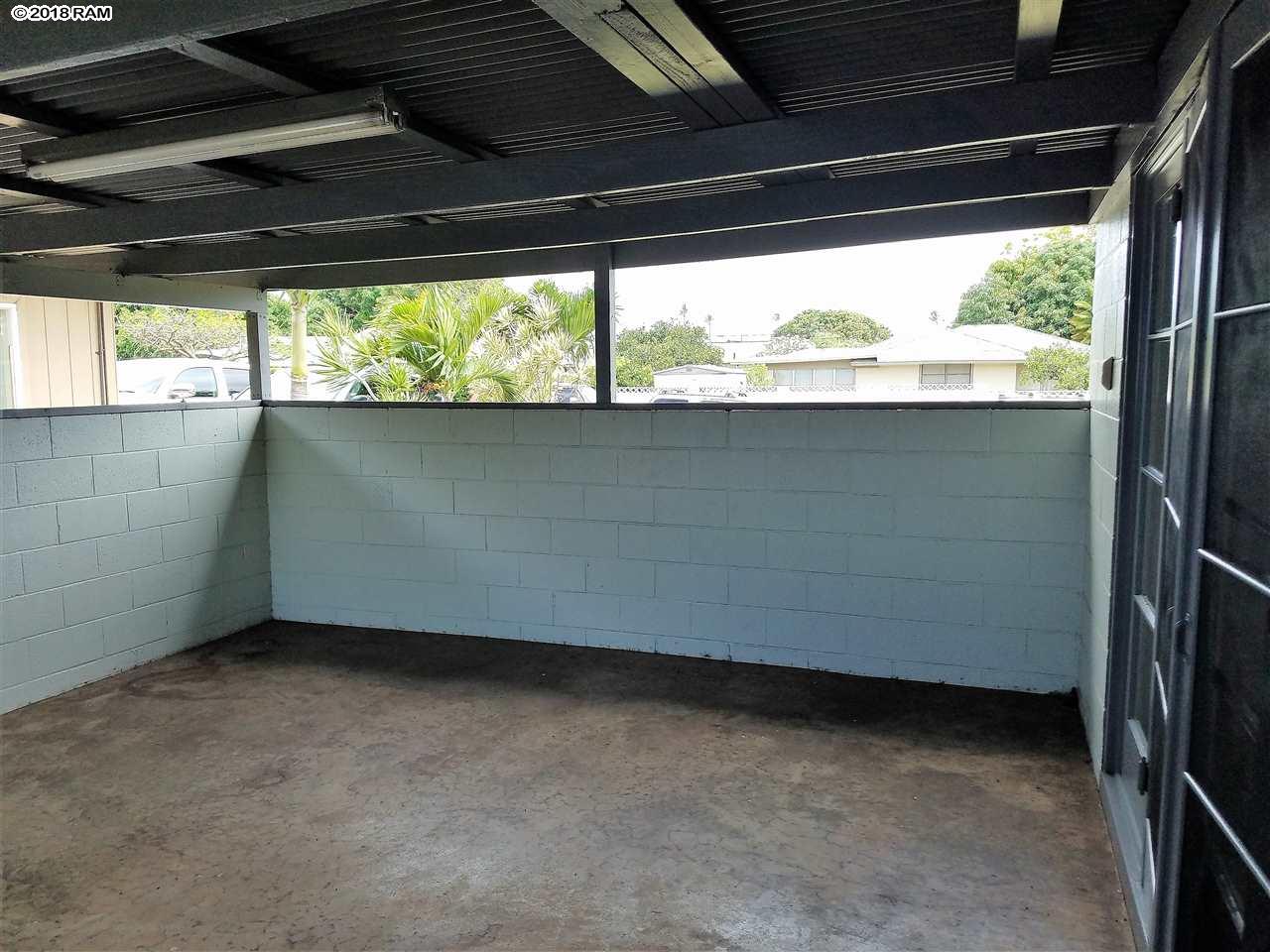 190  Kaulawahine St , Kahului home - photo 6 of 18