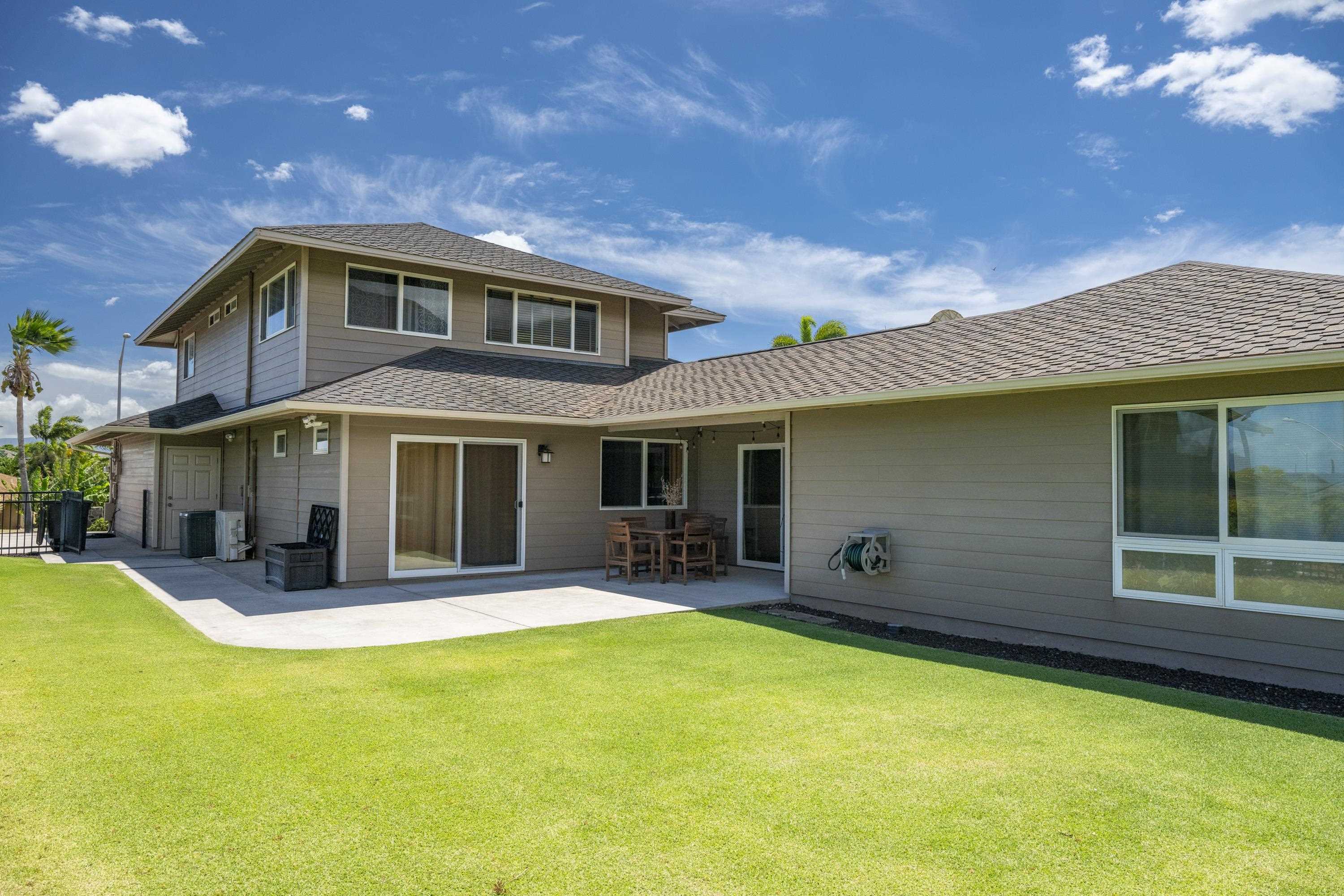 190  Puumakani St Grand Fairways, Kahului home - photo 3 of 38