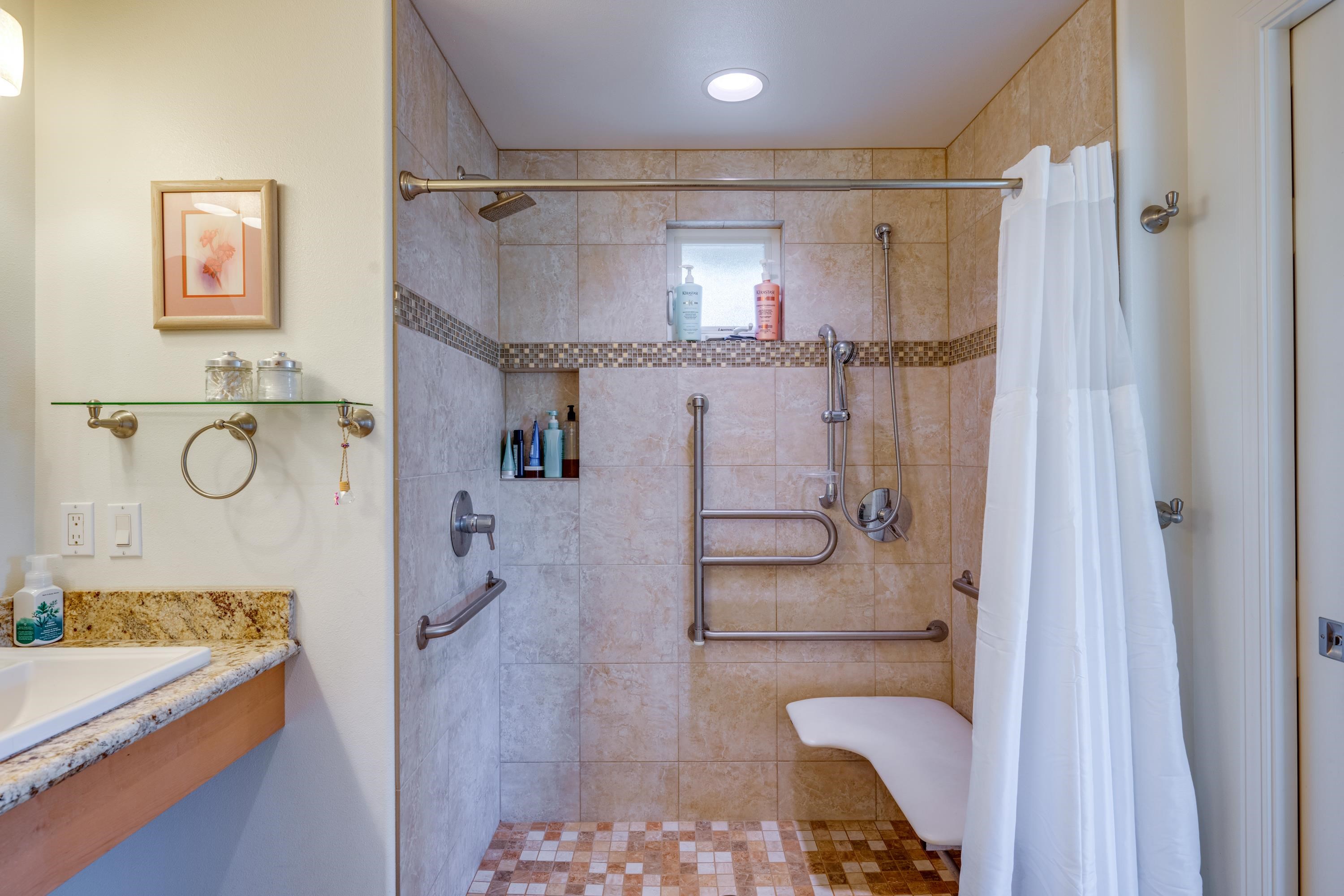 190  Puumakani St Grand Fairways, Kahului home - photo 24 of 38