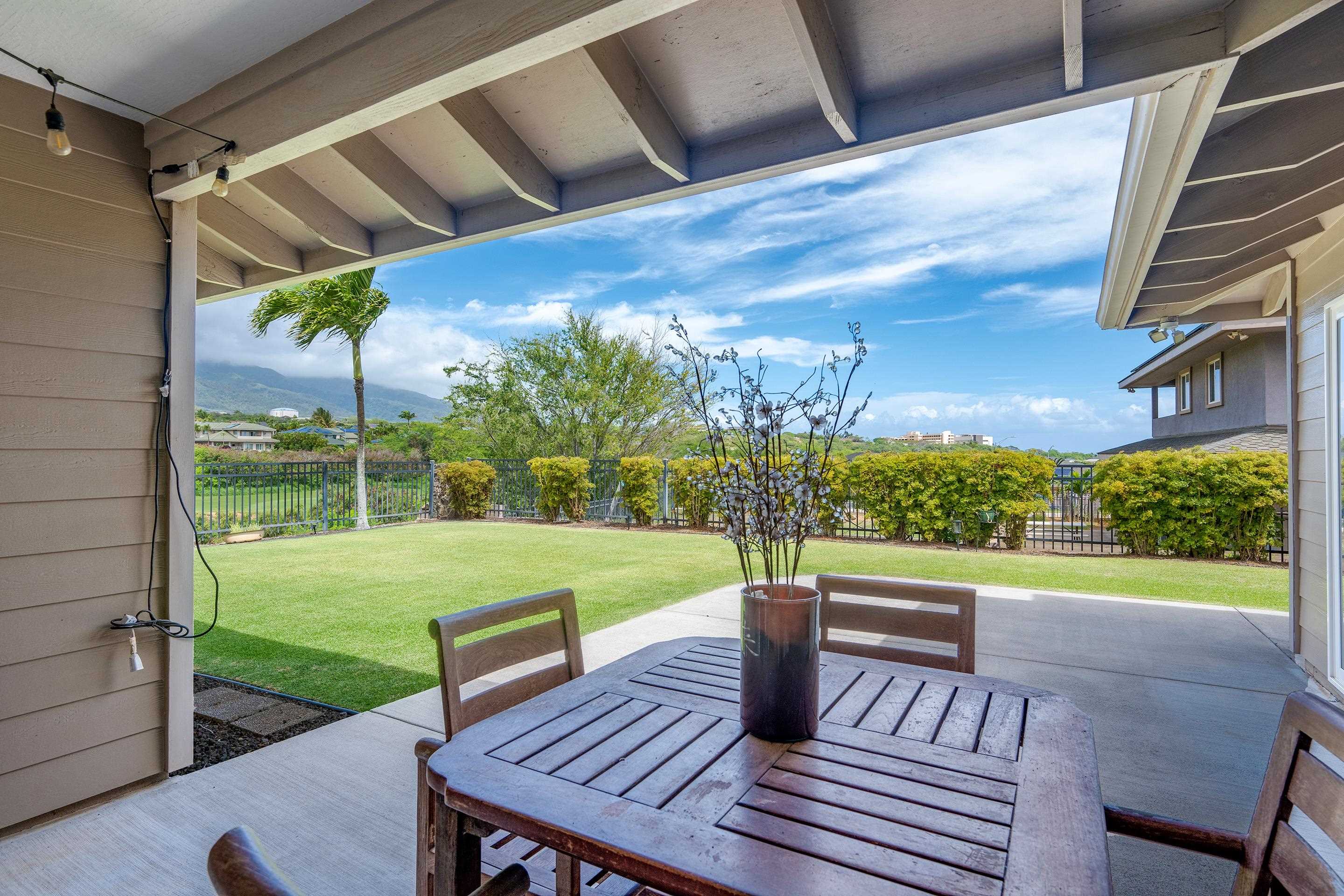 190  Puumakani St Grand Fairways, Kahului home - photo 8 of 38