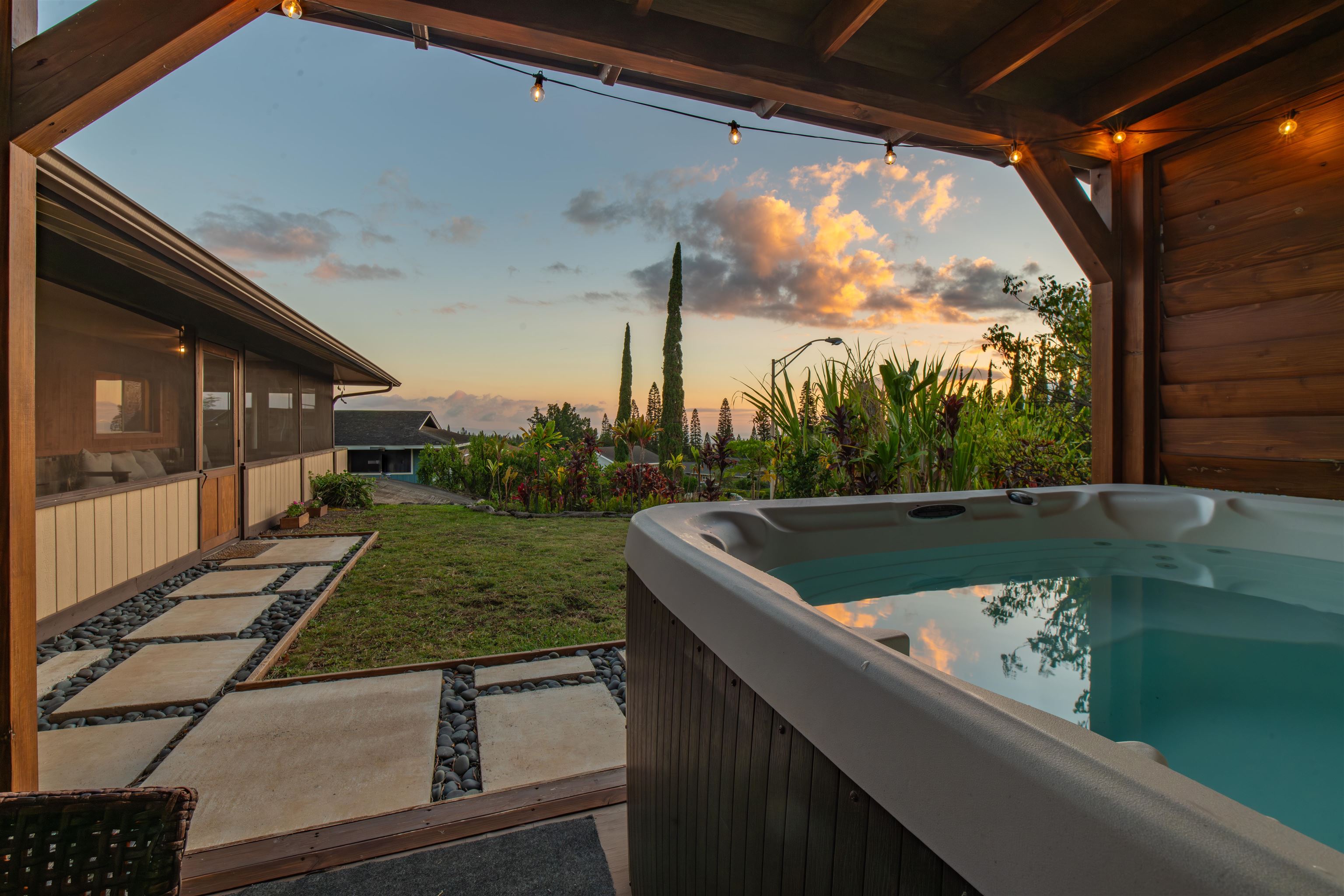 191  Alohilani St ,  home - photo 1 of 42