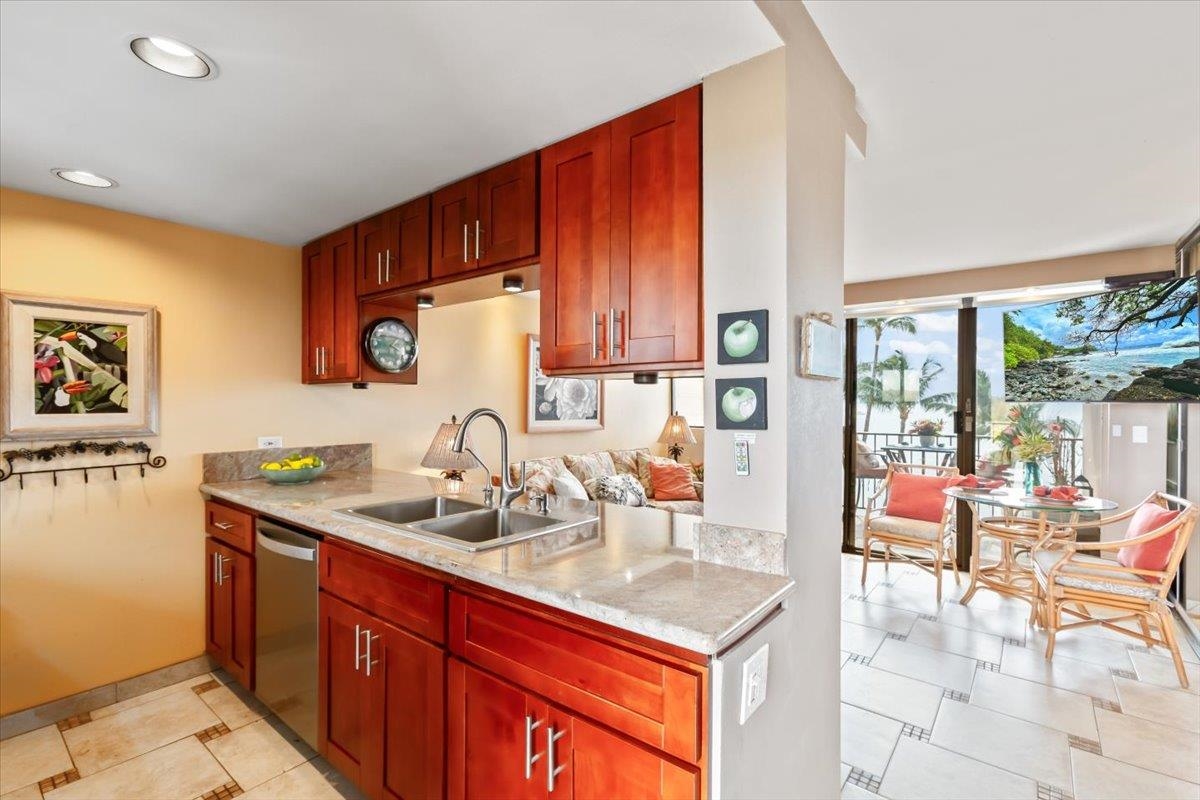 Kealia condo # 402, Kihei, Hawaii - photo 2 of 48