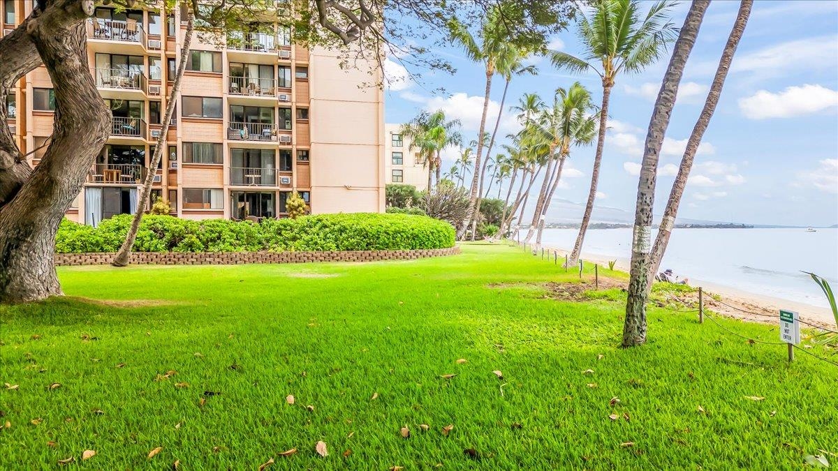 Kealia condo # 402, Kihei, Hawaii - photo 30 of 48