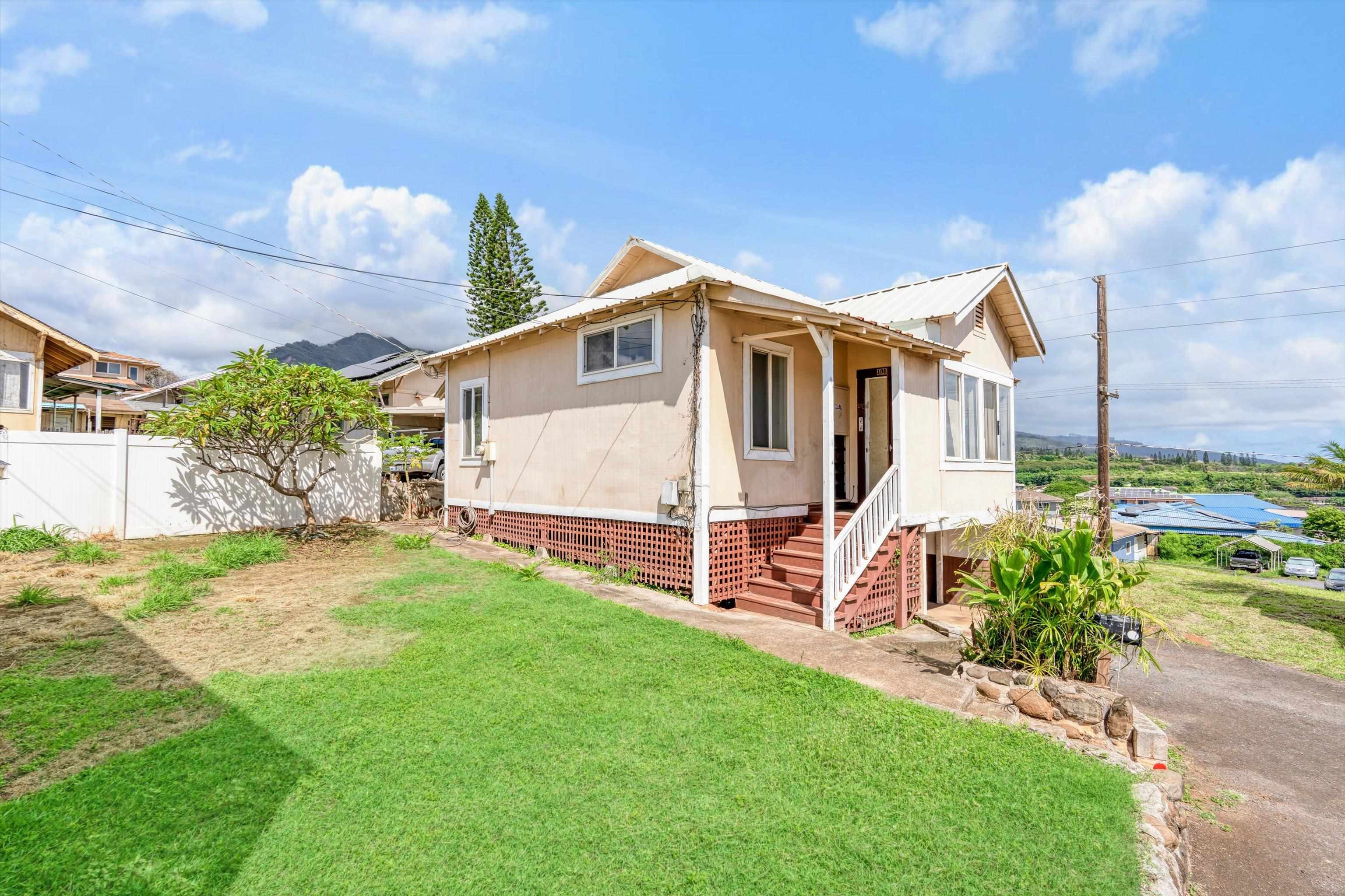 1918-C  North St , Wailuku home - photo 2 of 35