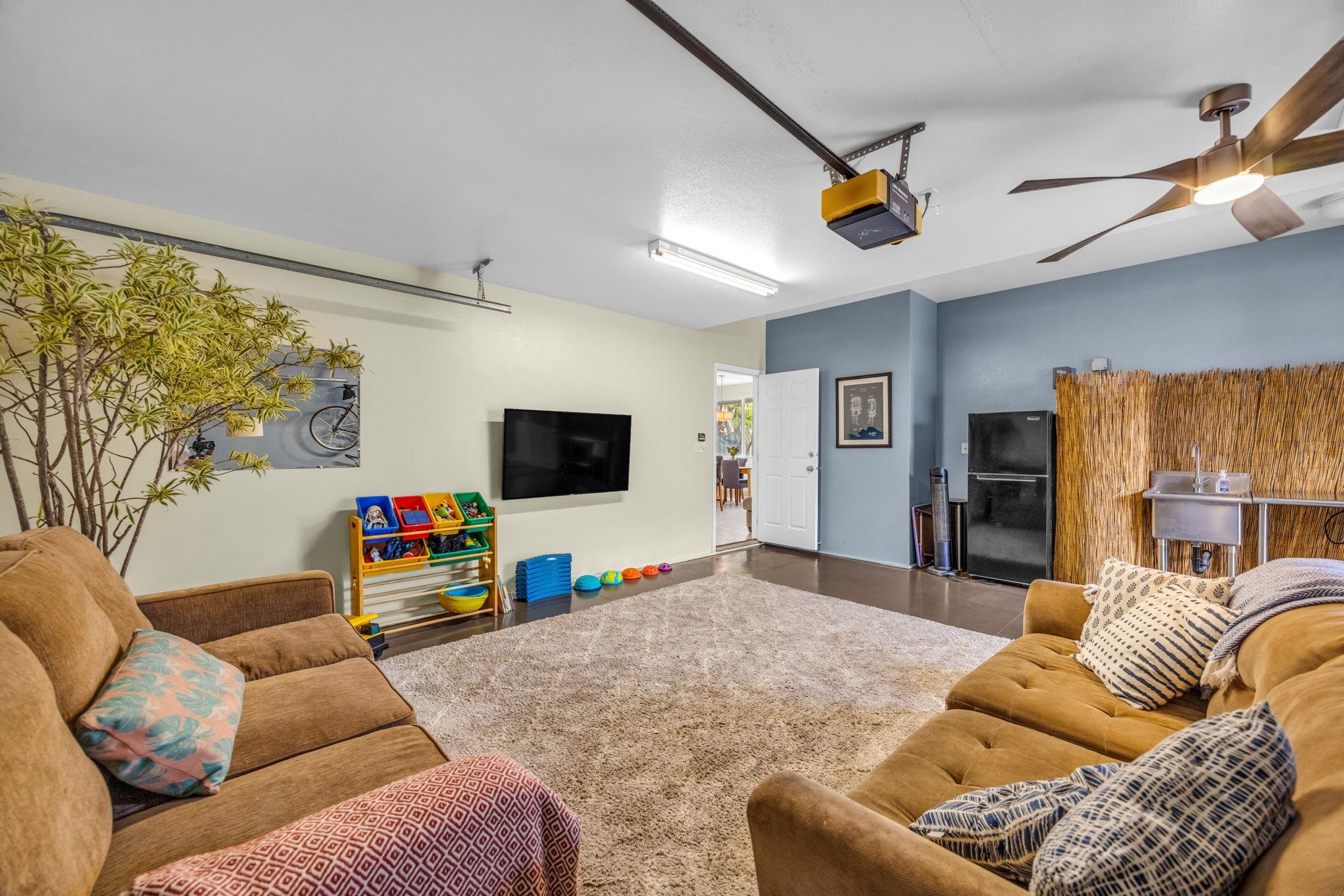 192  Poniu Cir , Wailuku home - photo 16 of 50
