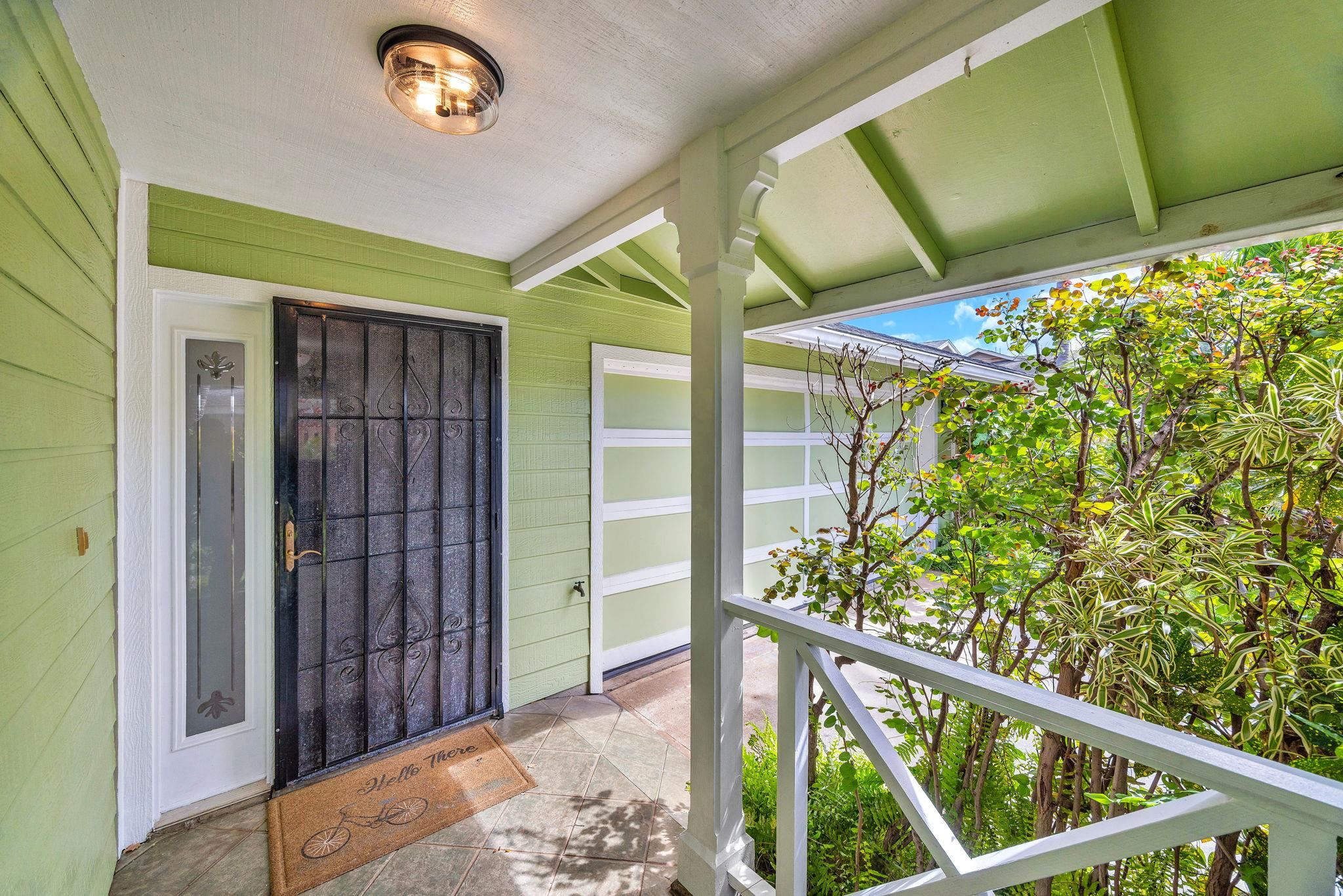 192  Poniu Cir , Wailuku home - photo 4 of 50