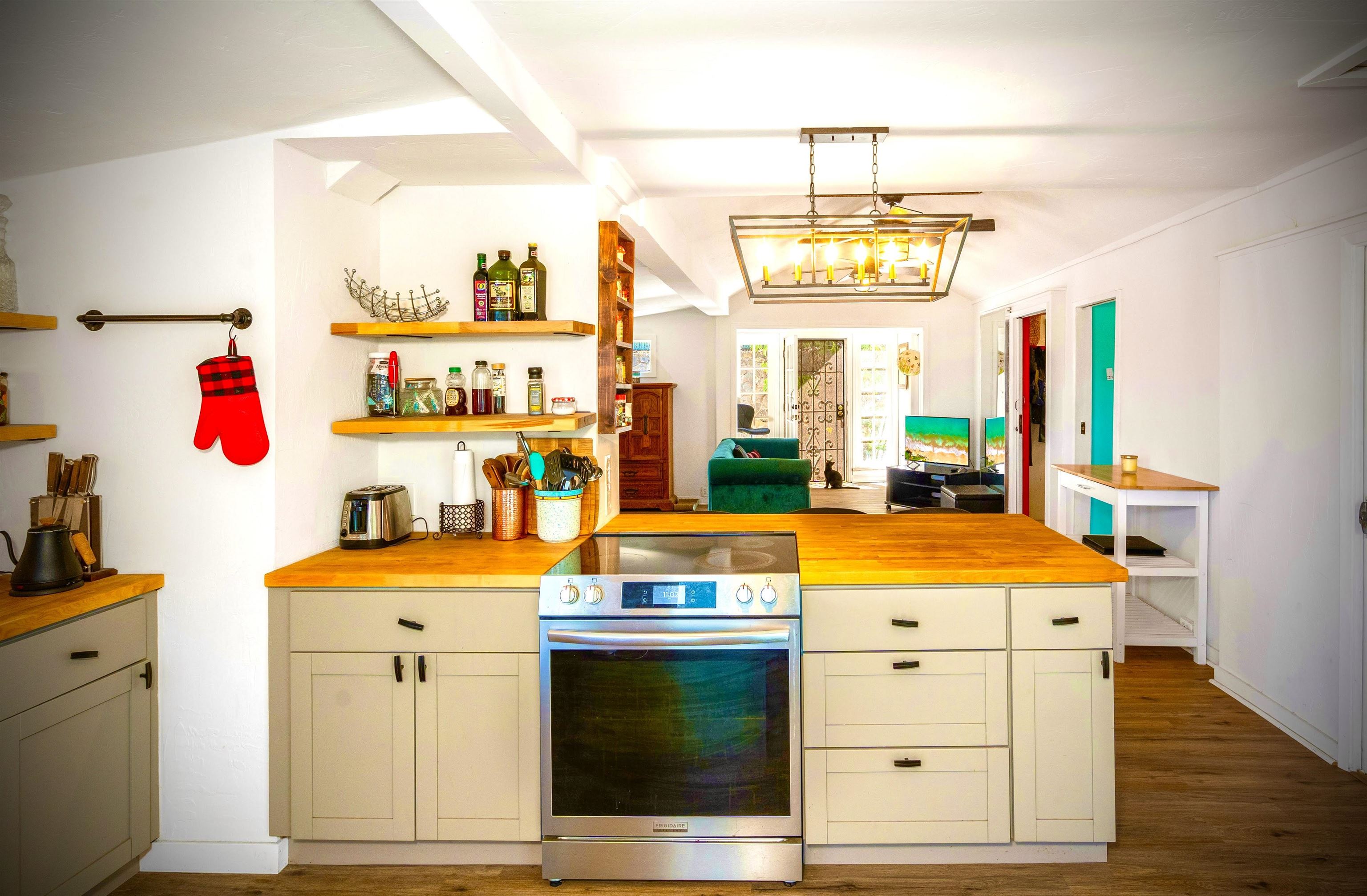 193  Church St , Wailuku home - photo 16 of 50