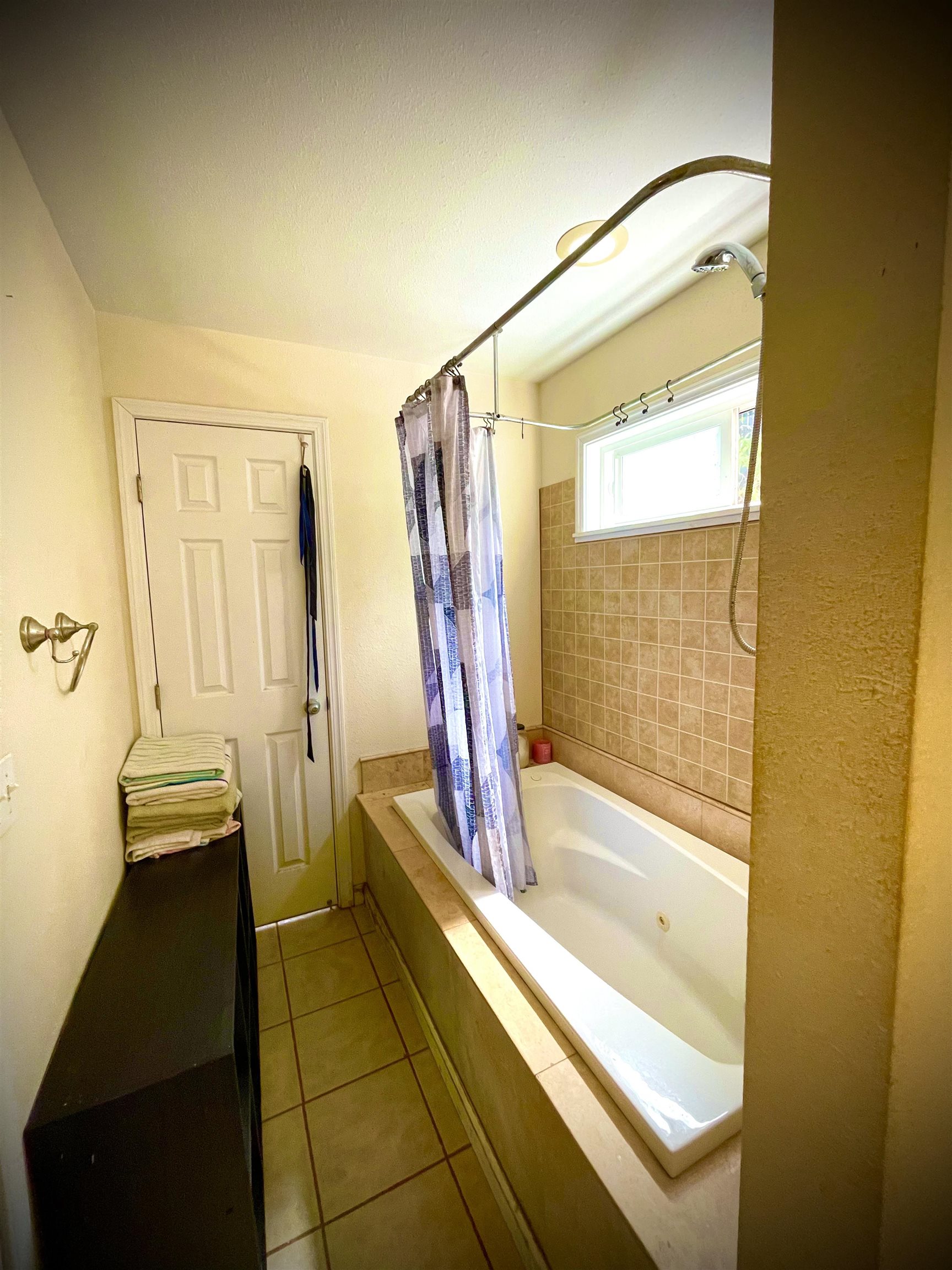 193  Church St , Wailuku home - photo 22 of 50