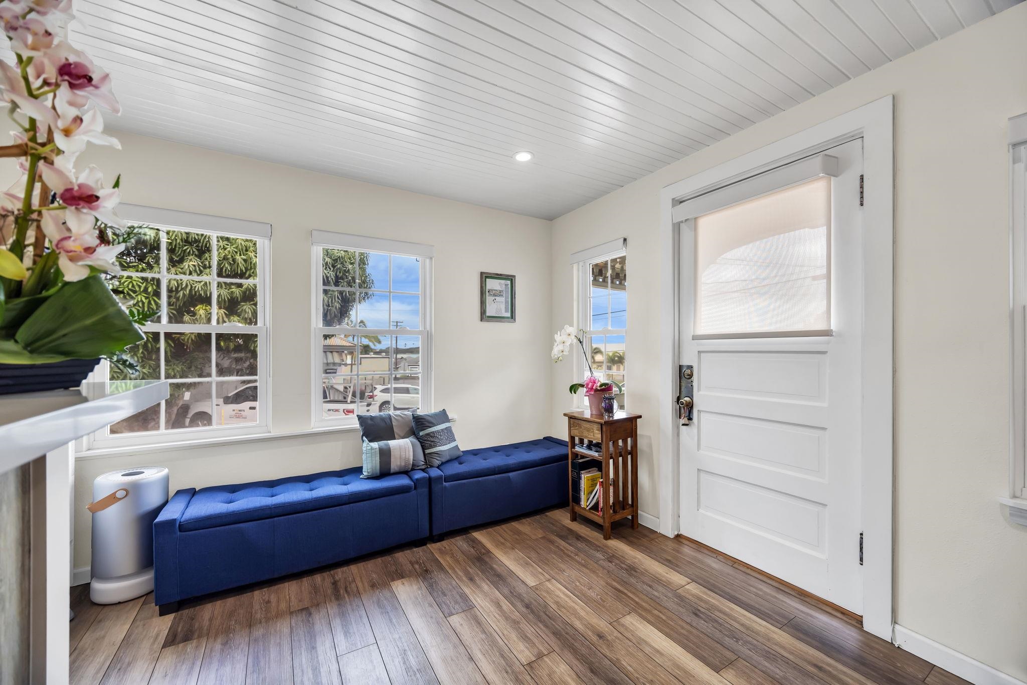 1930 E Vineyard St   - photo 11 of 32