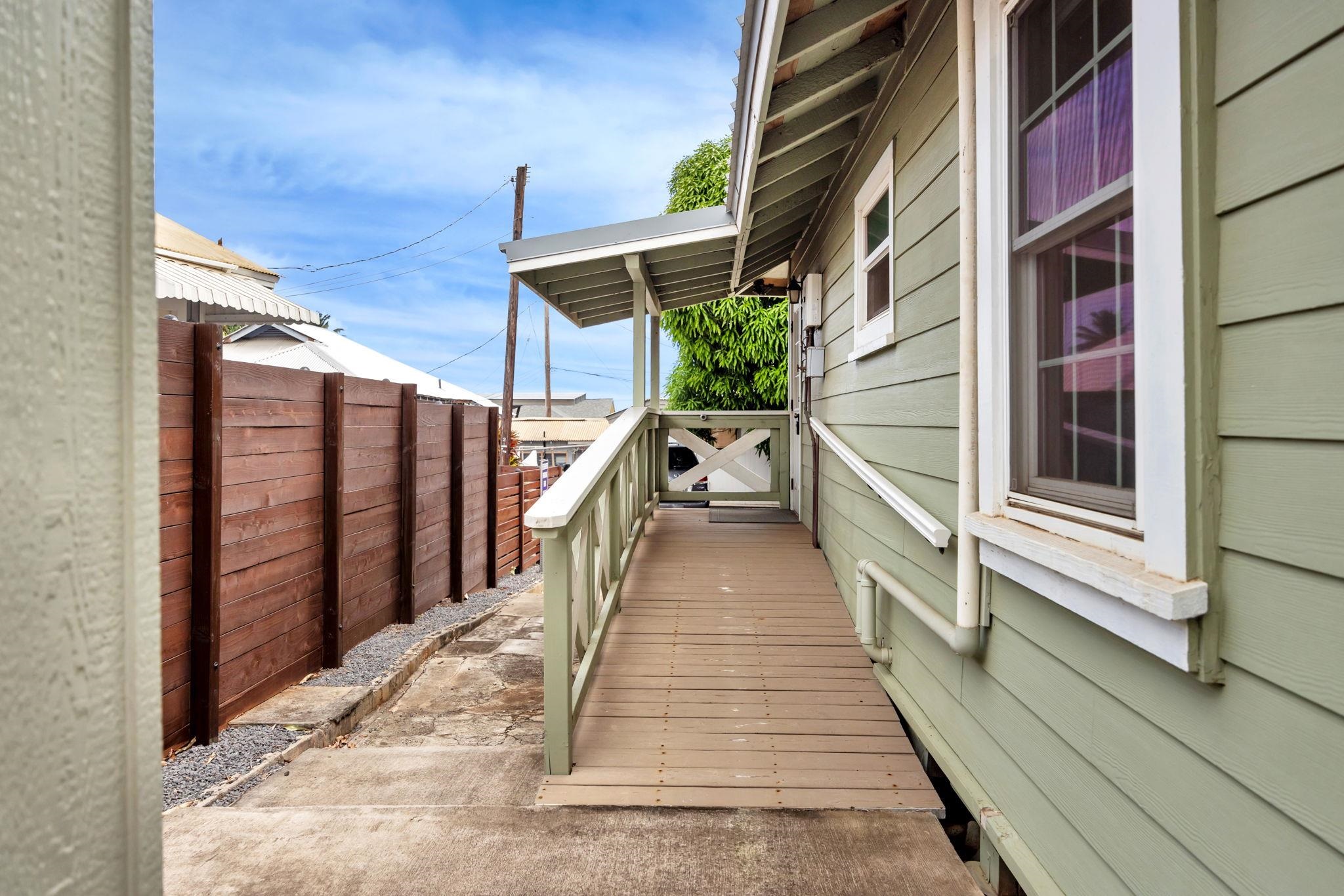 1930 E Vineyard St   - photo 23 of 32